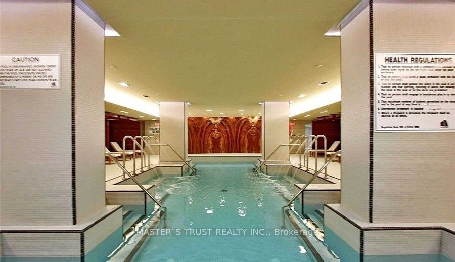 Unit 731 - 39 Queens Quay E, Toronto 4