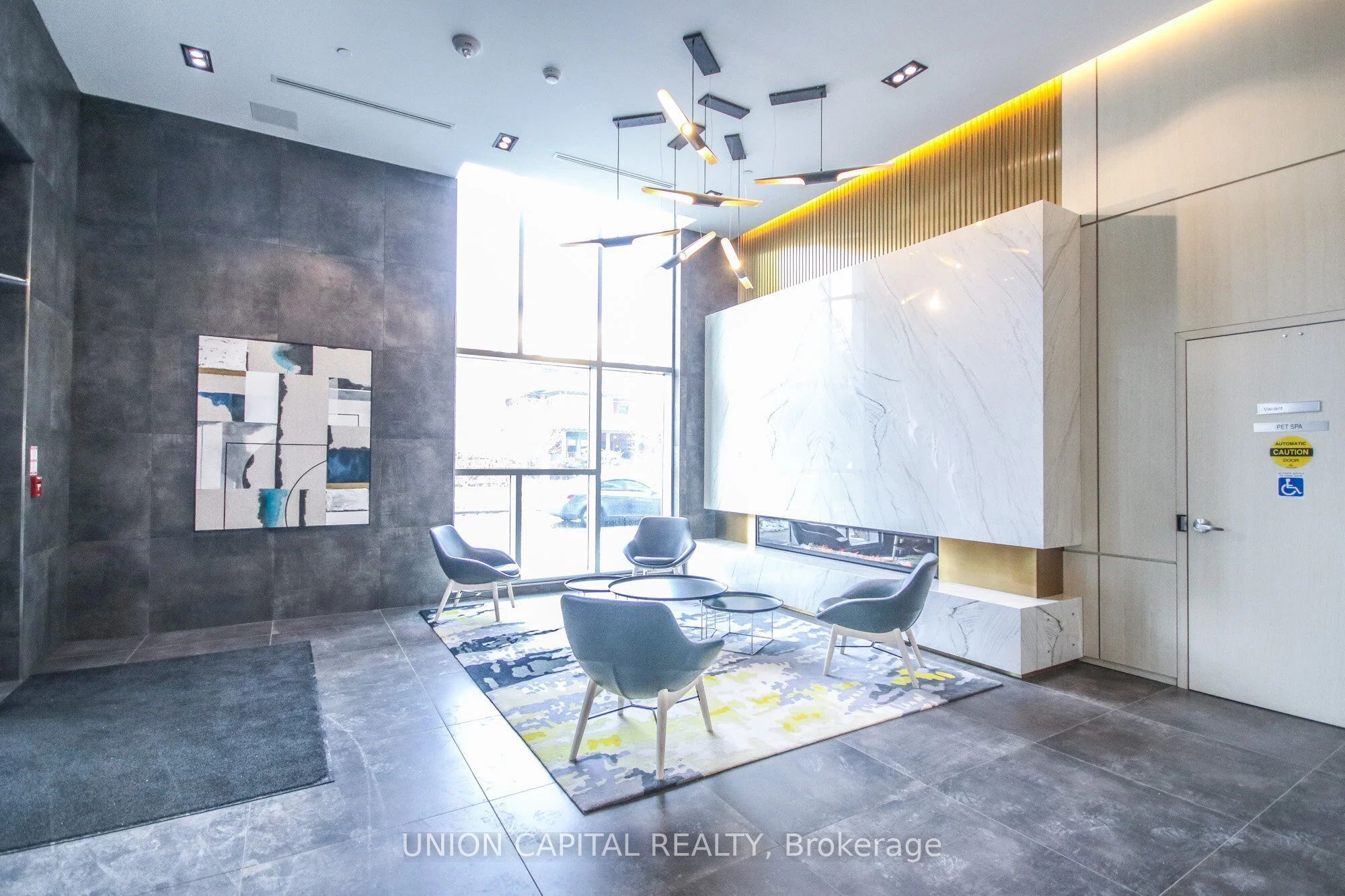 Unit 510 - 223 St Clair Avenue W, Toronto 2