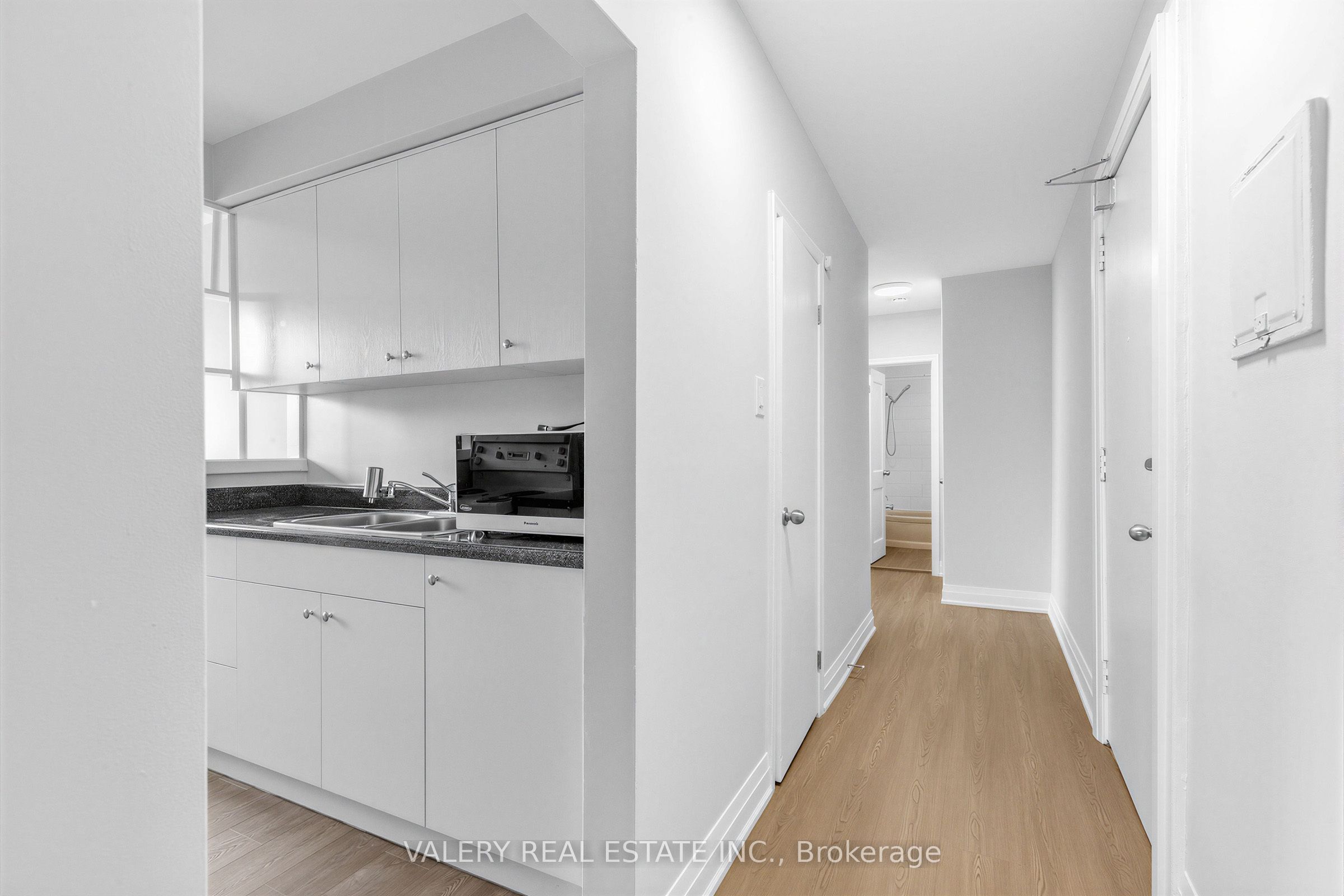 Unit 5 - 12 Westgate Boulevard, Toronto 3