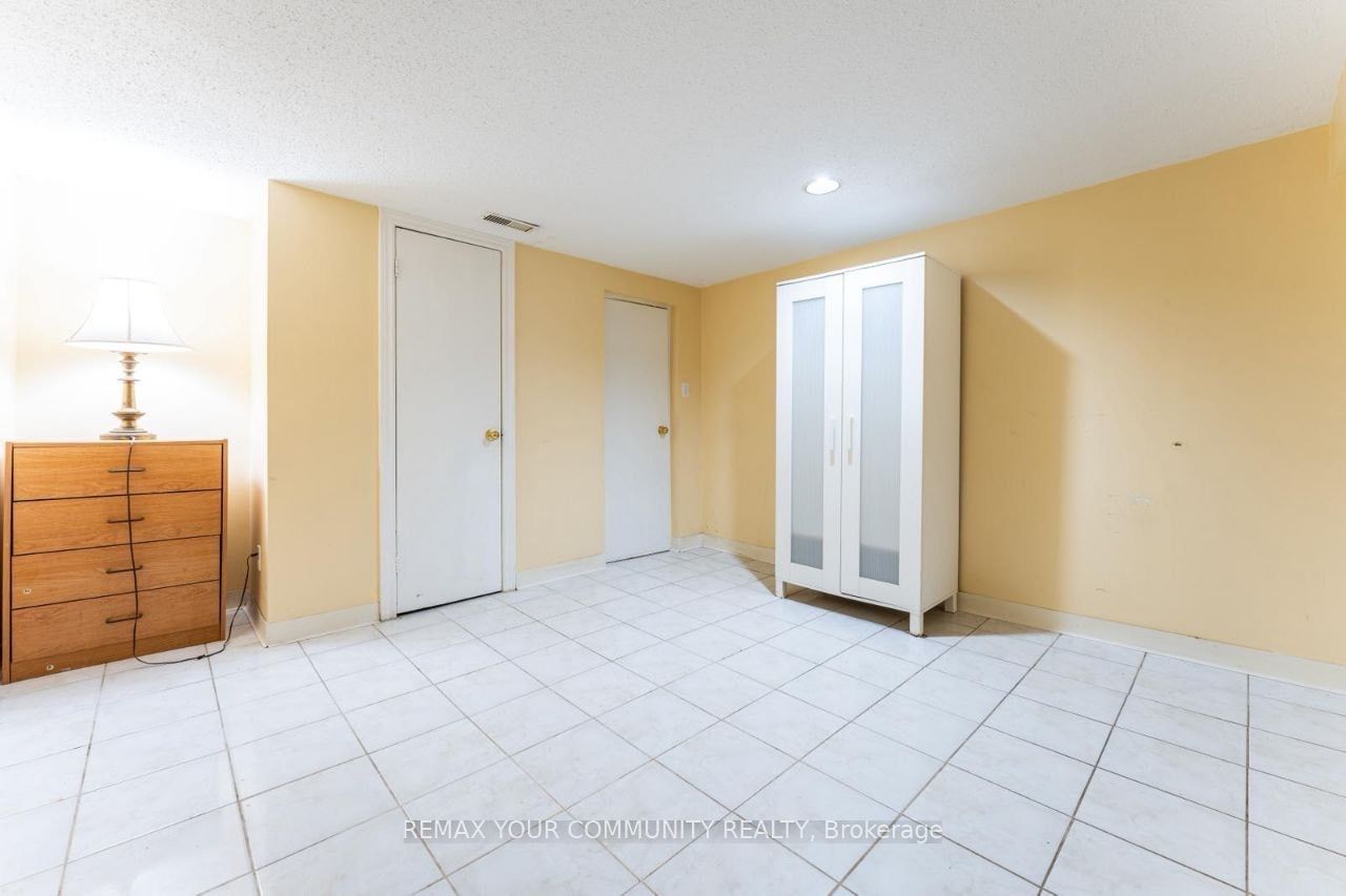 Unit Basement - 82 Caines Avenue, North York 5