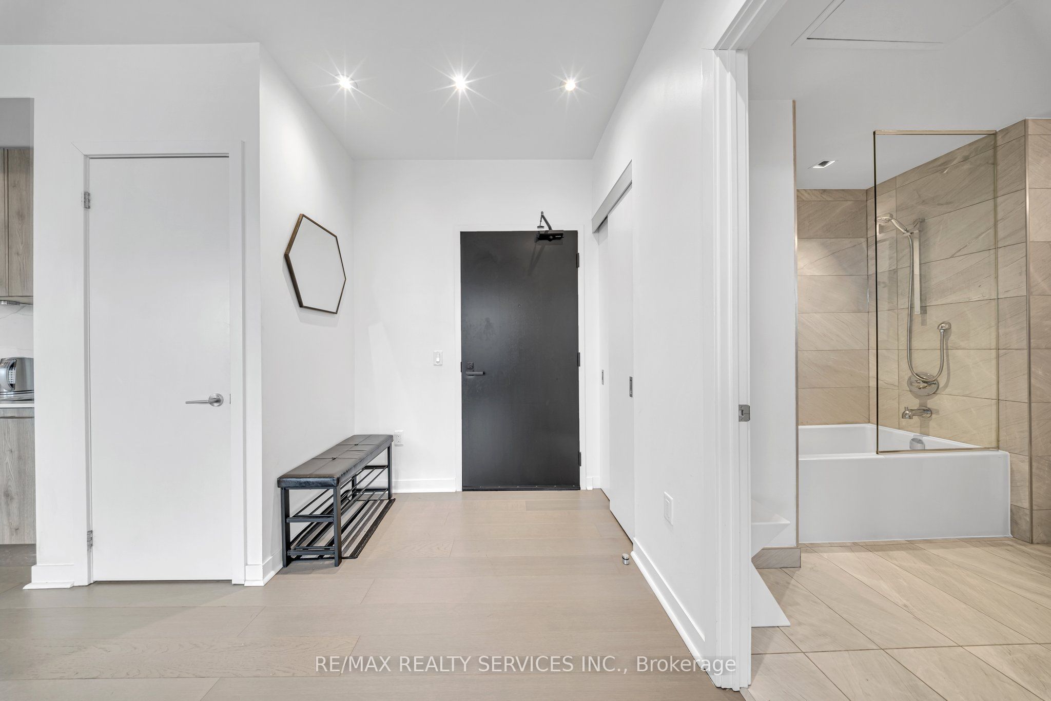 Unit 1404 - 501 Adelaide Street W, Toronto 5