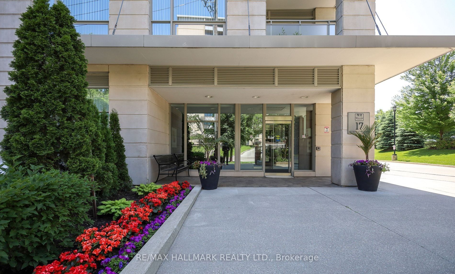 Unit 701 - 17 Ruddington Drive, North York 3