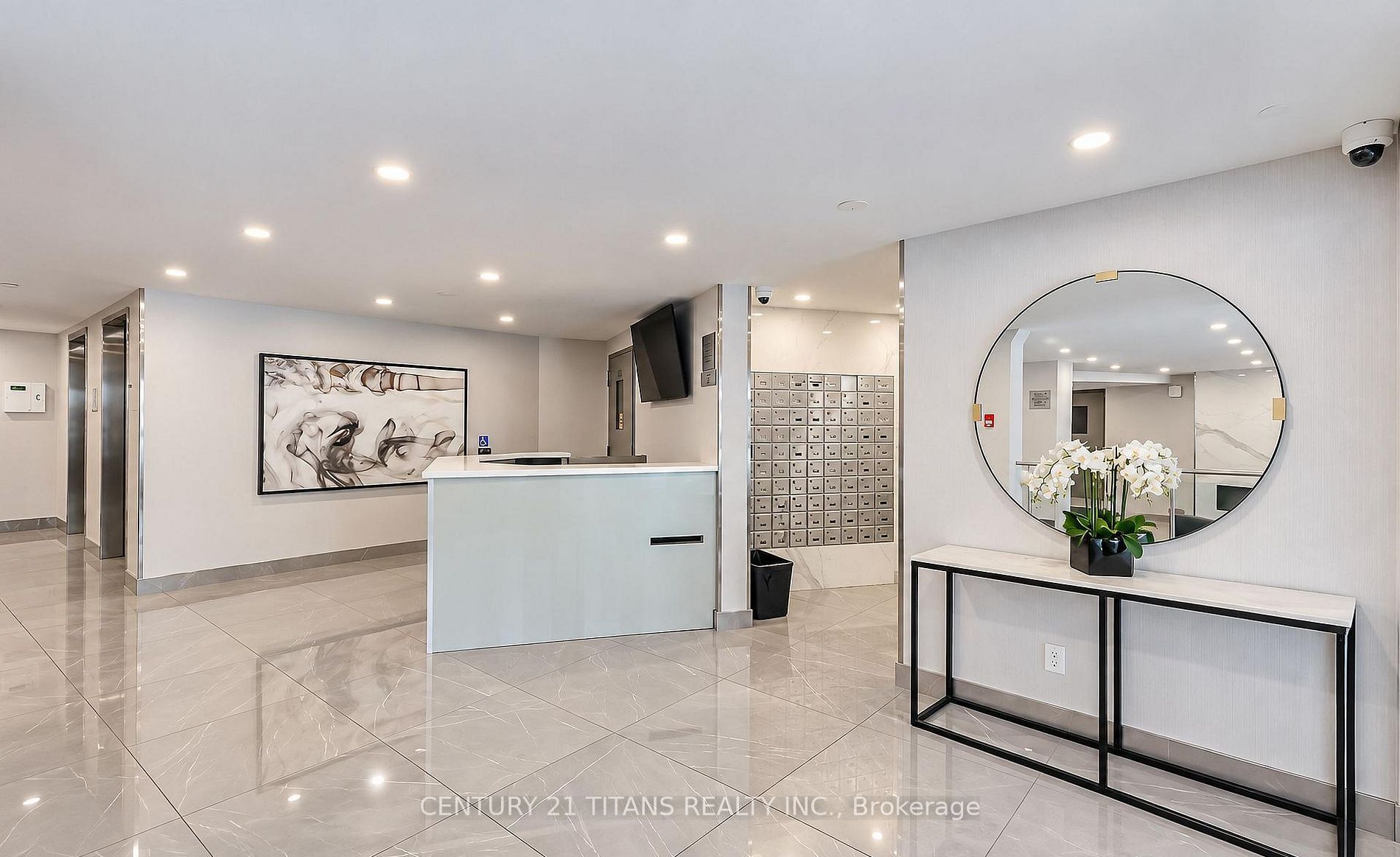 Unit 311 - 10 Edgecliffe Golfway, Toronto 3