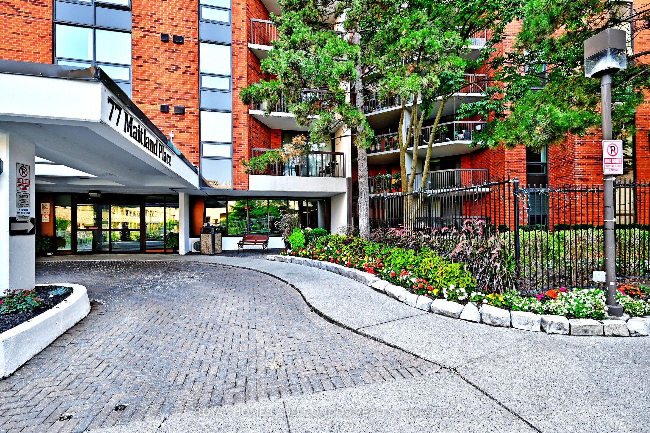 Unit 220 - 77 Maitland Place, Toronto 2