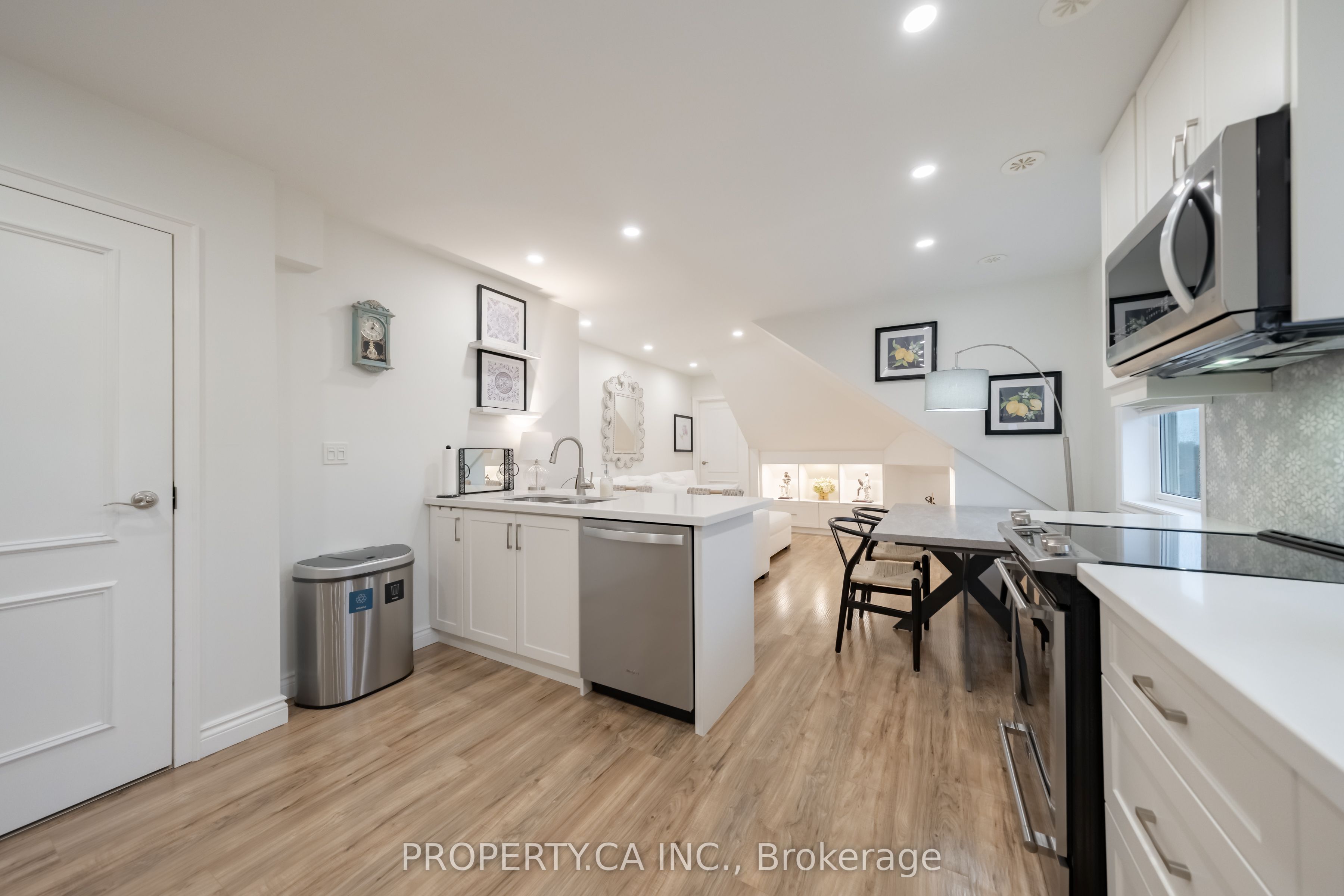 Unit 8 - 963 Avenue Road, Toronto 3