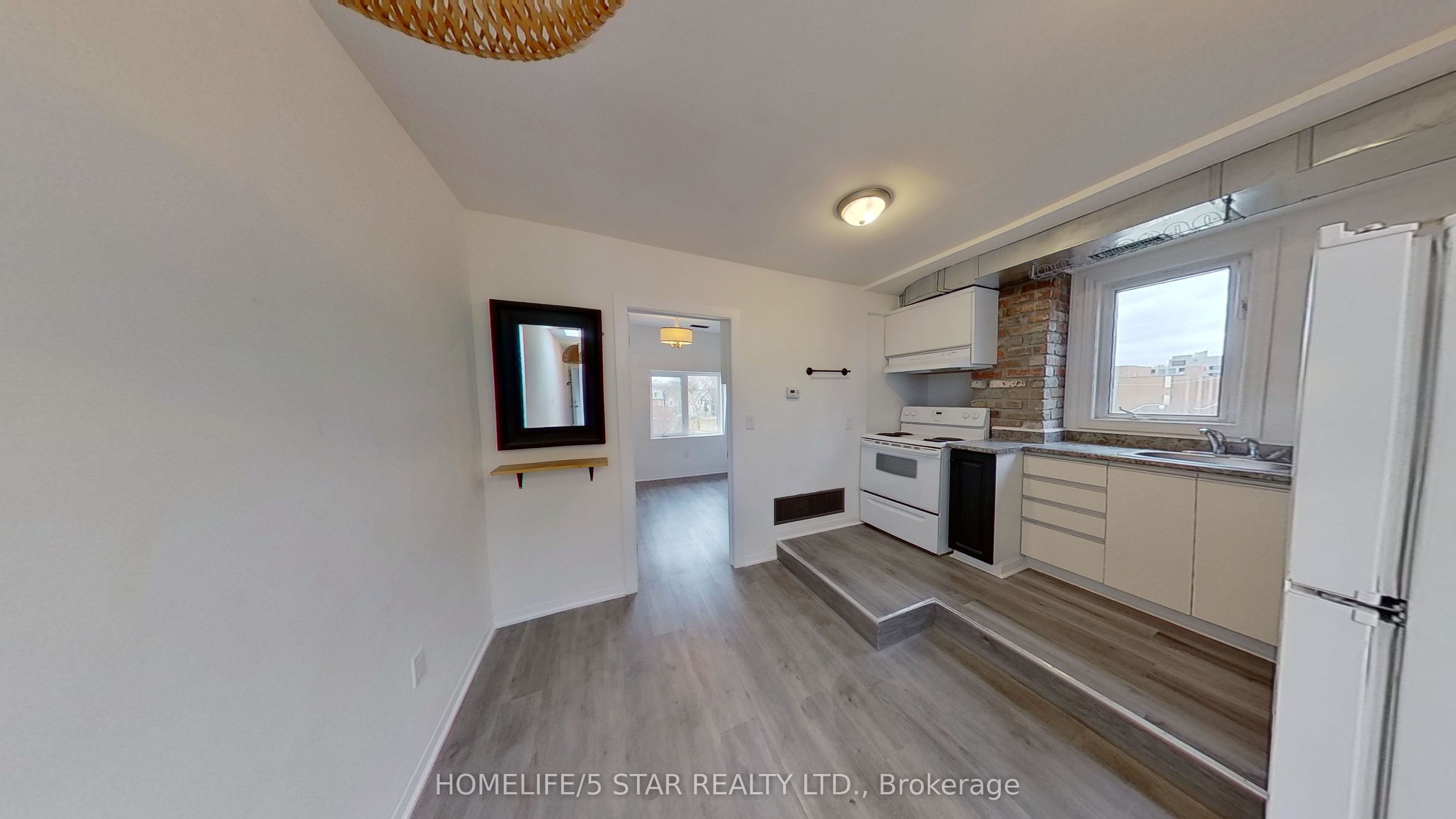 Unit Apt 1 - 39 Humbert Street, Toronto 2