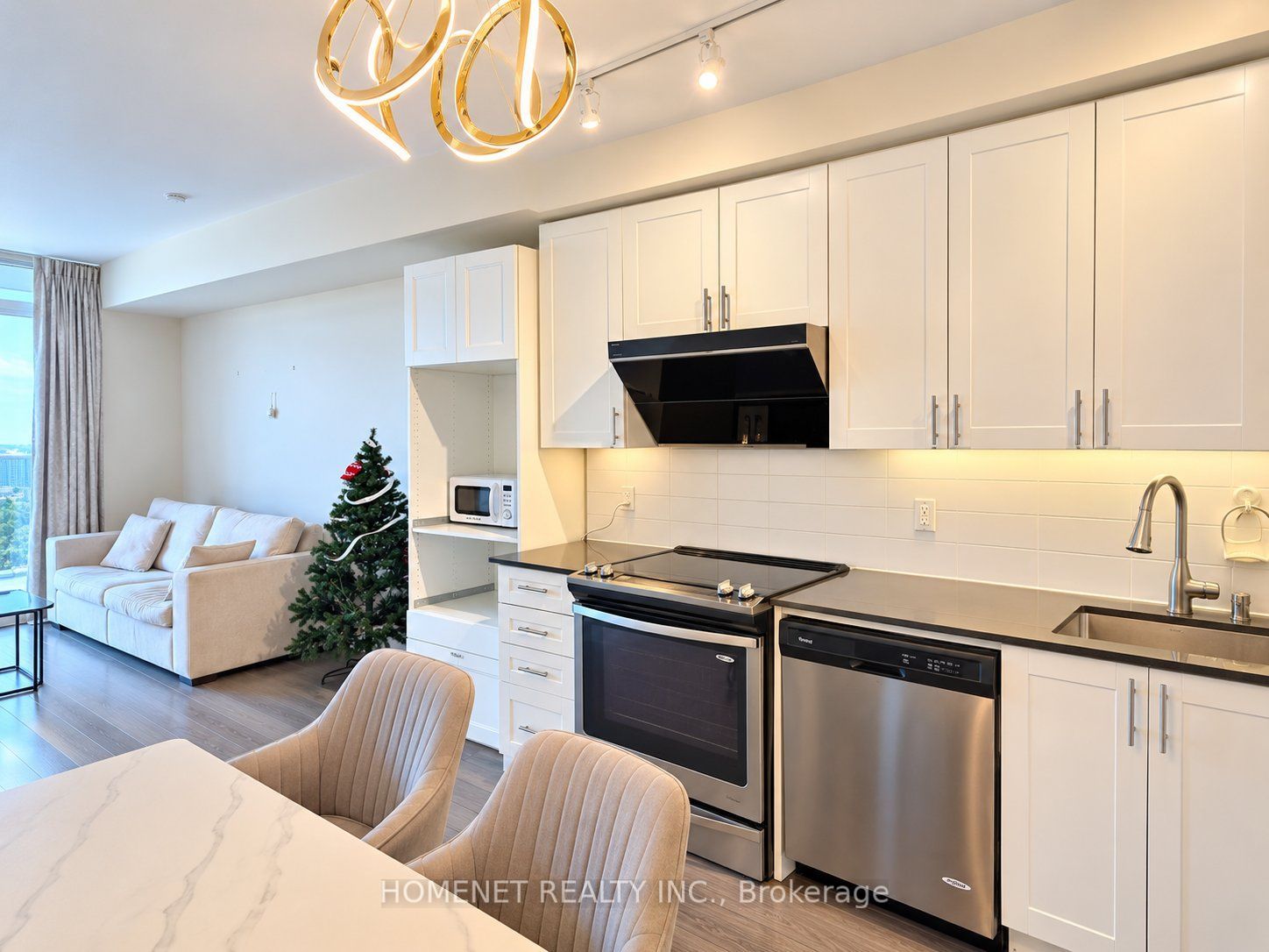 Unit 2501 - 18 Graydon Hall Drive, North York 5