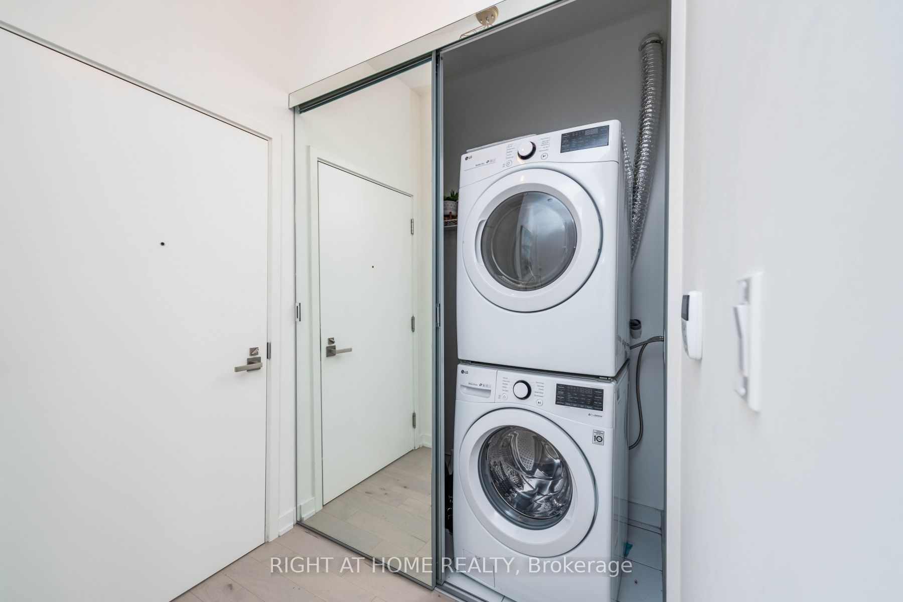 Unit PH2907 - 30 Ordnance Street, Toronto 3