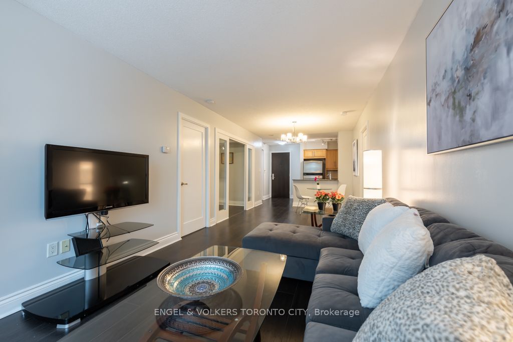 Unit 307 - 20 Blue Jays Way, Toronto 4