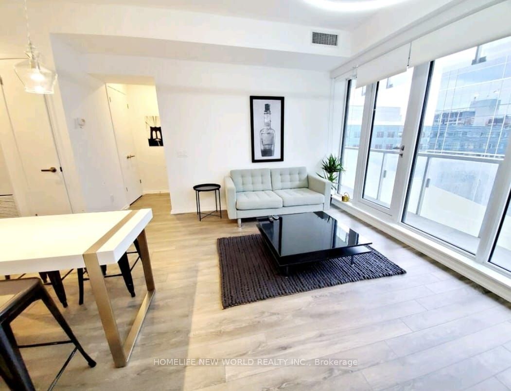 Unit 1806 - 197 Yonge Street, Toronto 5