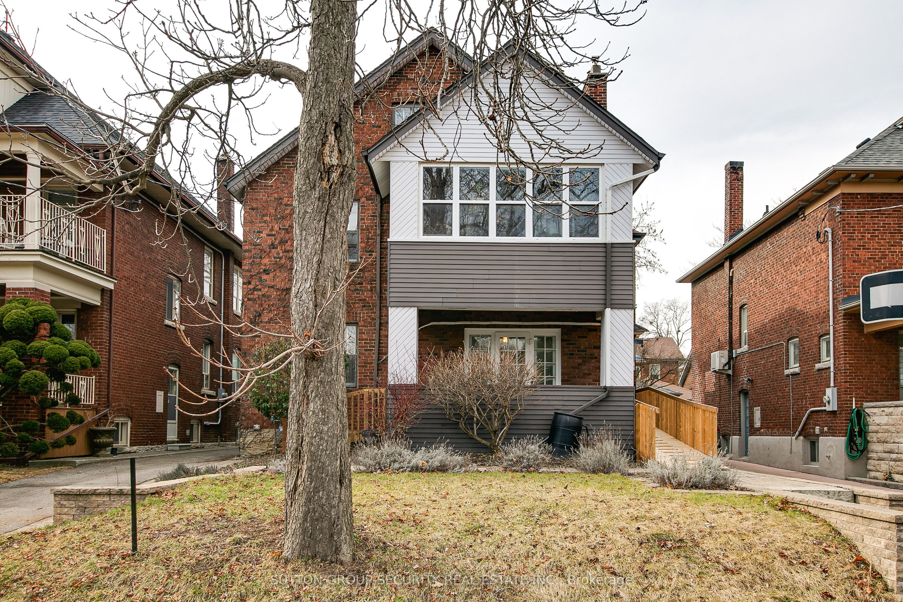 16 Northcliffe Blvd, Toronto, Ontario M6H3H1 Sold History HouseSigma