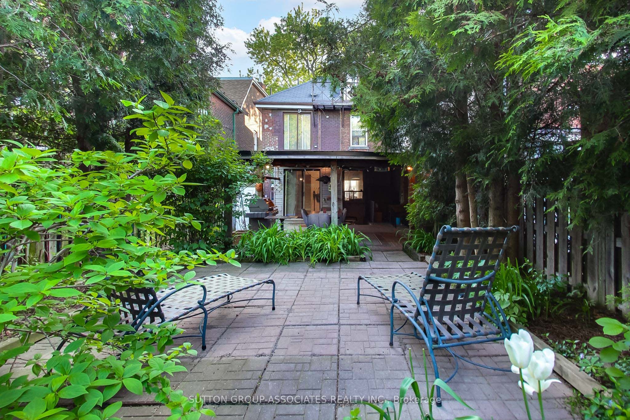 245 Grace St, Toronto, Ontario M6G3A7 Sold History HouseSigma