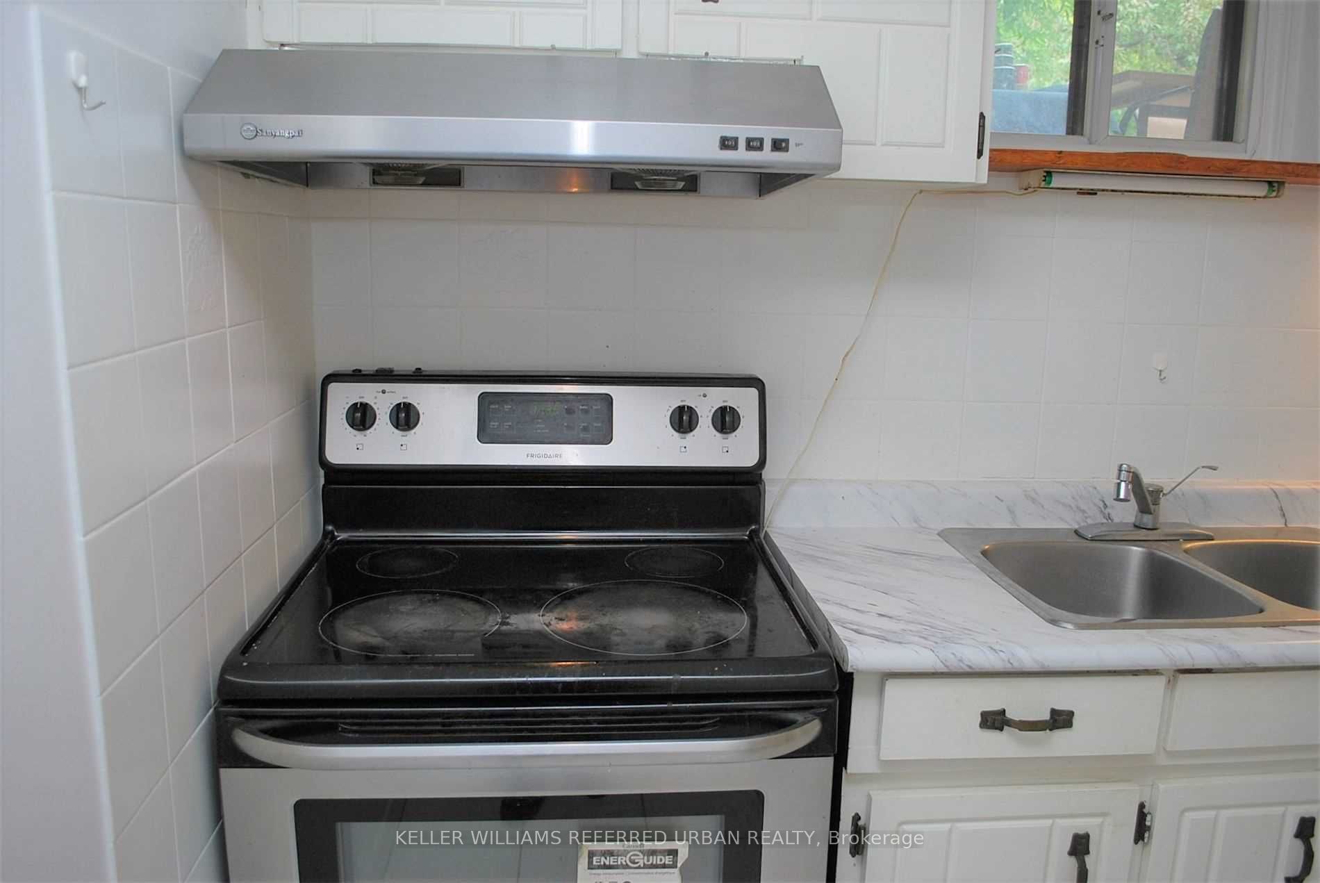 Unit Bsmt - 53 Silvio Avenue, Scarborough 3