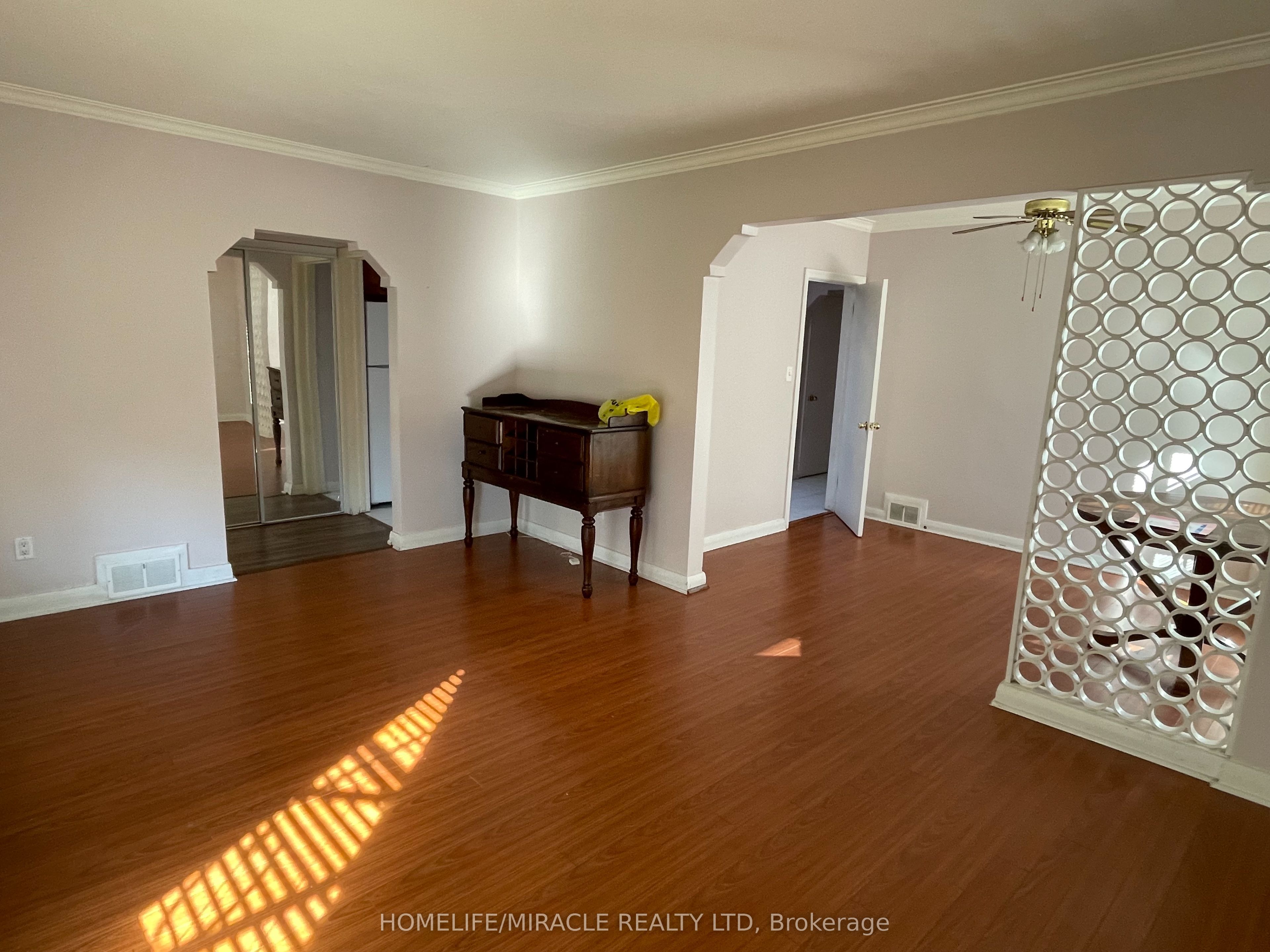 Unit Main Floor - 45 Martorino Drive, Scarborough 4