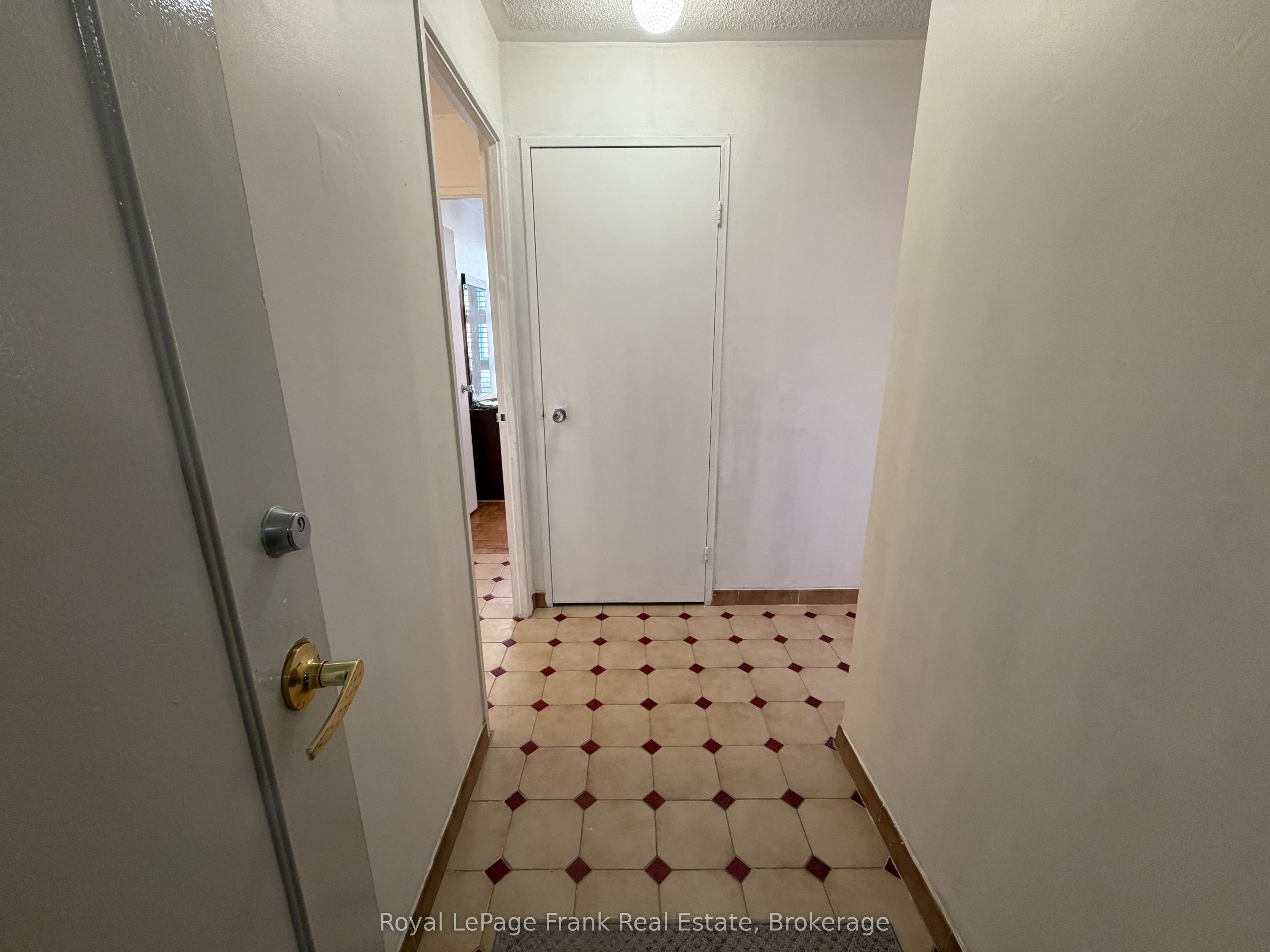 Unit 402 - 895 Kennedy Road, Scarborough 5