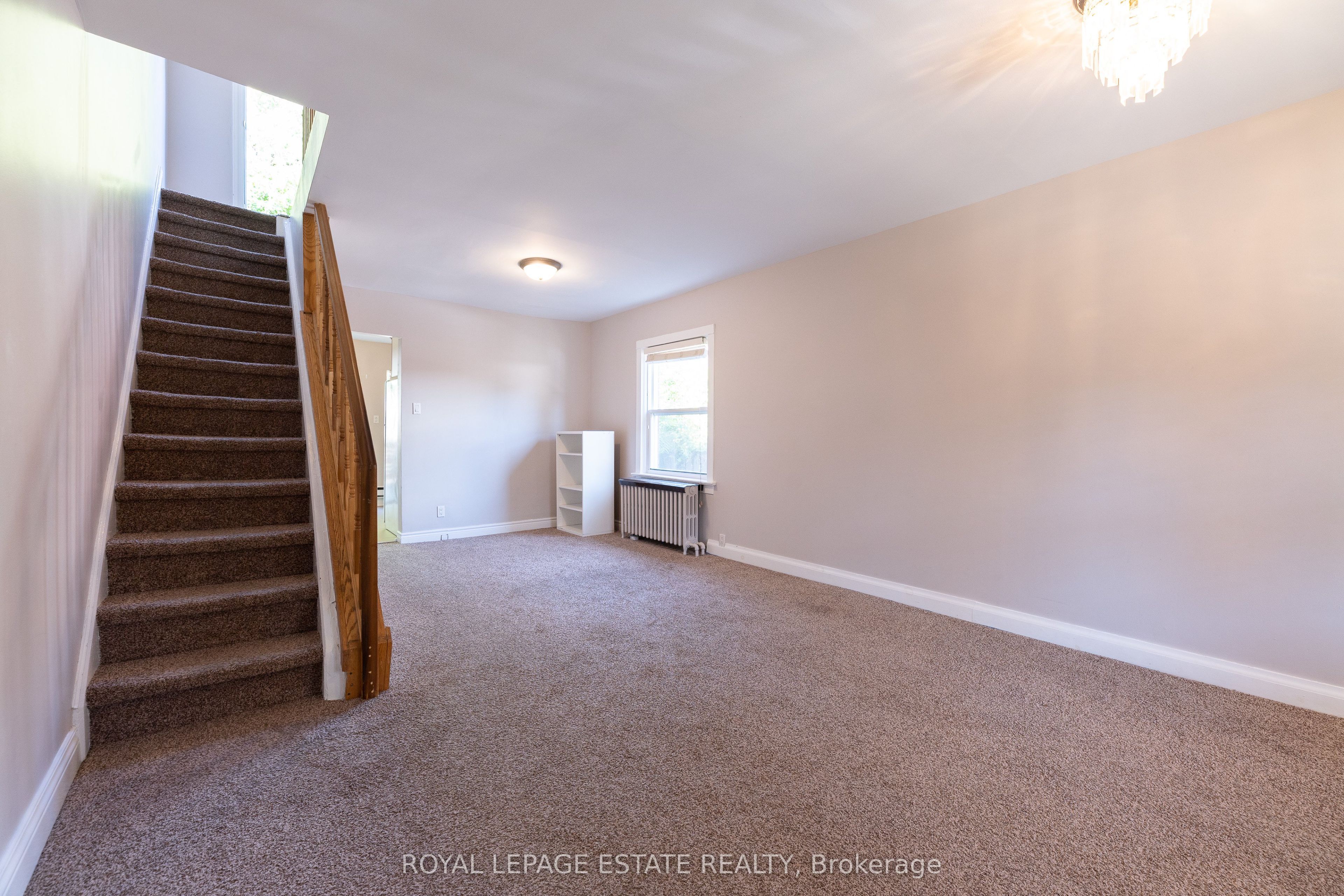 326 Monarch Park Avenue, Toronto 3