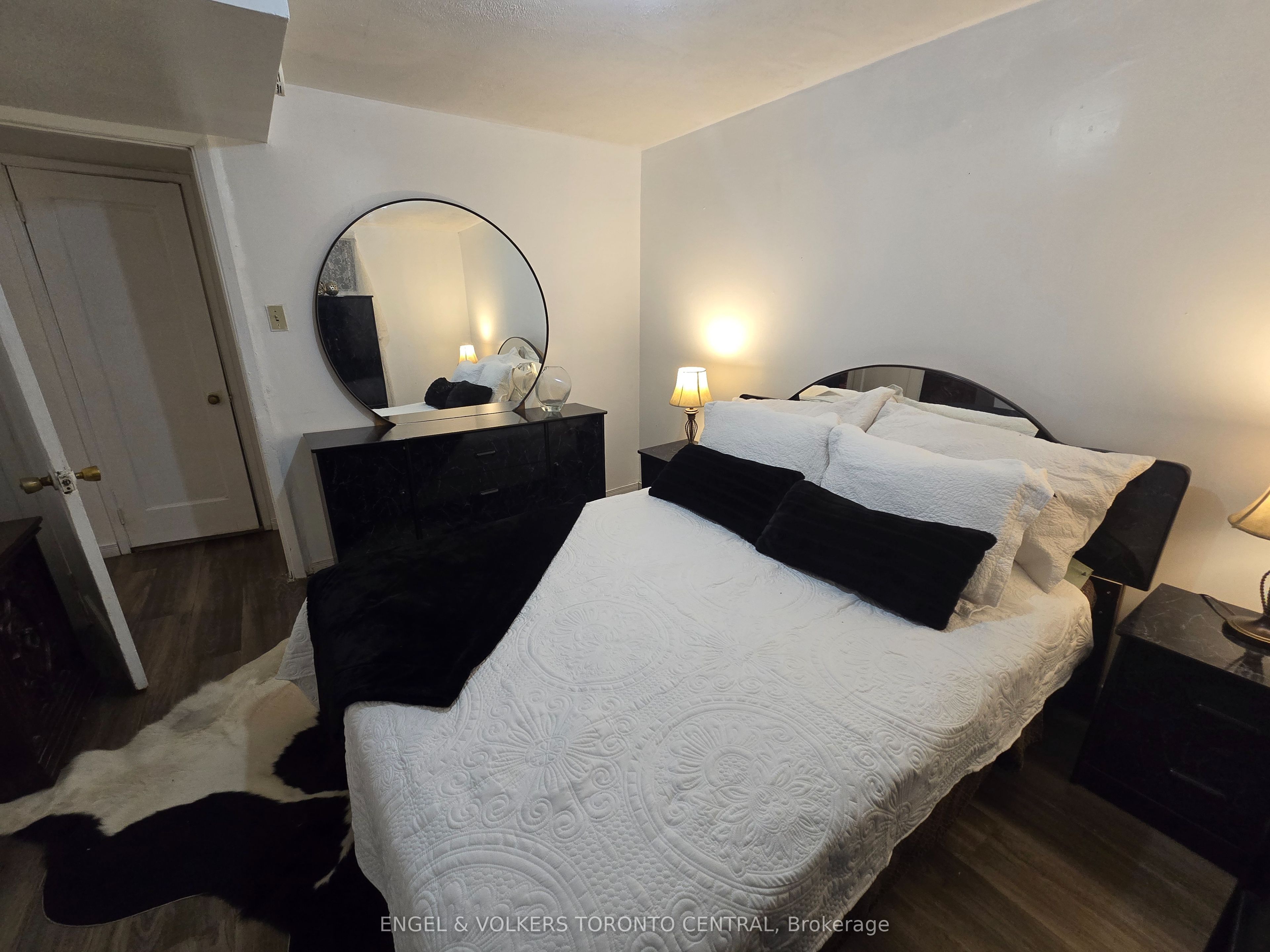 Unit Bsmt - 9 Shademaster Court, Scarborough 3