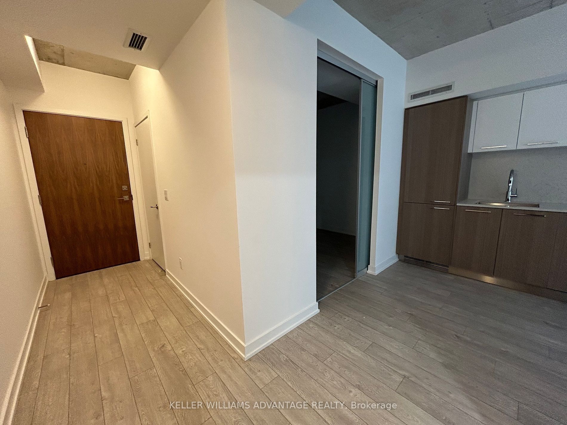 Unit 407 - 45 Baseball Place, Toronto 5
