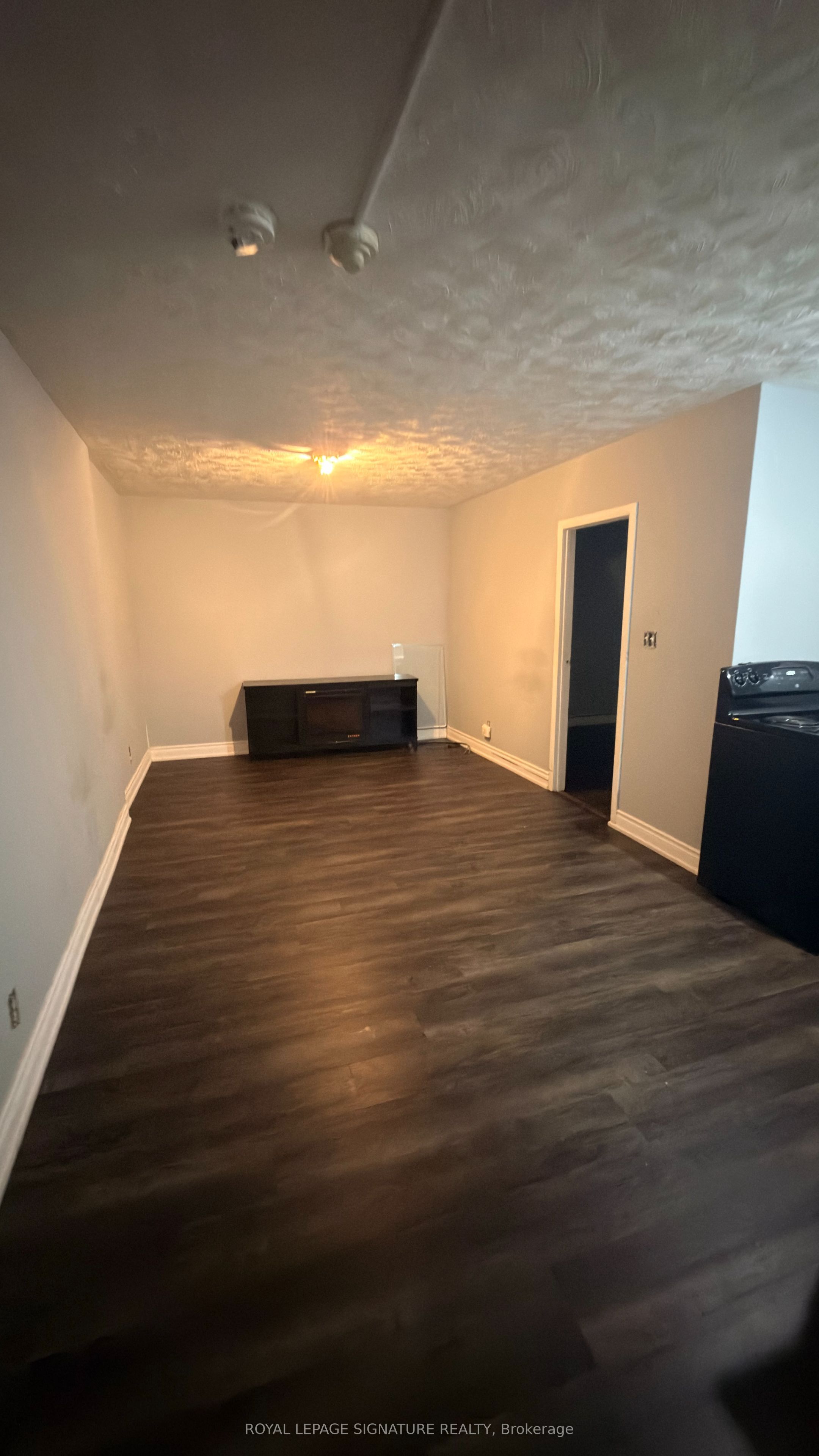 Unit 7 - 92 Wolfe Street, Oshawa 3