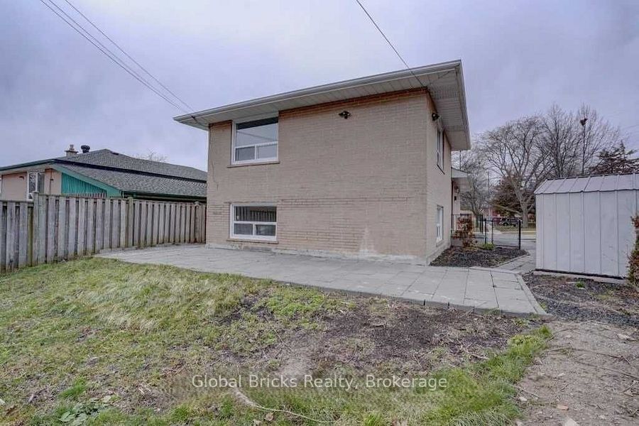77 Milford Haven Drive E, Scarborough 3