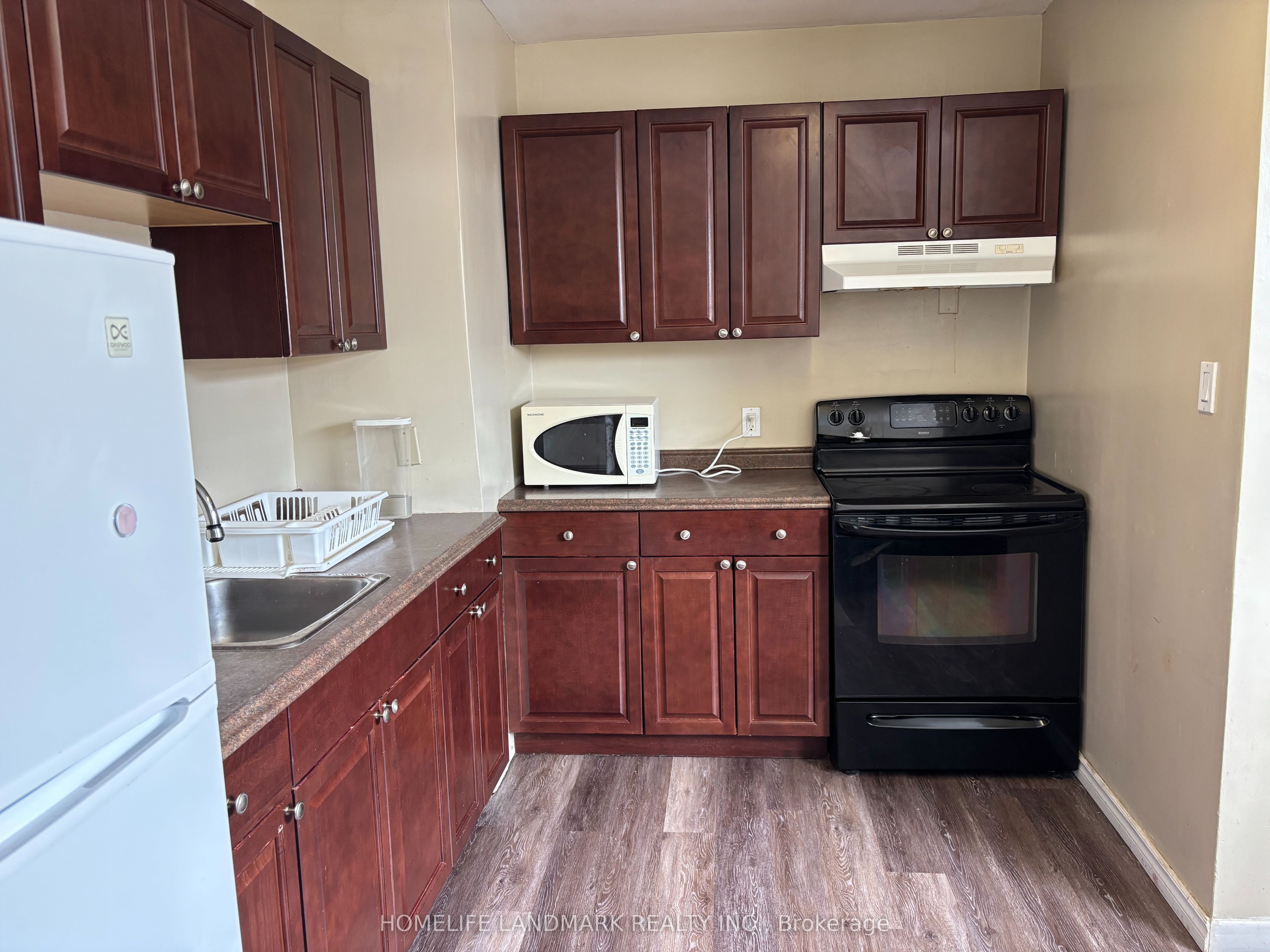 Unit Main Floor - 145 Tulloch Drive, Ajax 5