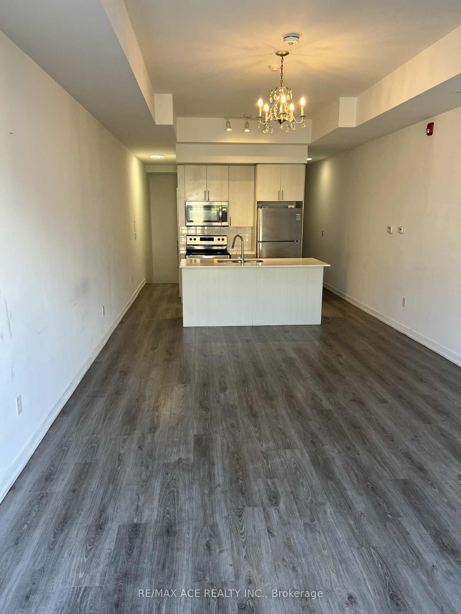 Unit 105 - 3686 St Clair Avenue E, Scarborough 4