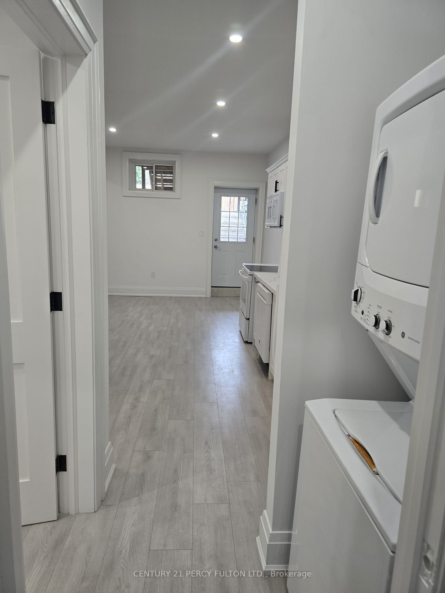 Unit Bsmt - 195 Danforth Road, Scarborough 5