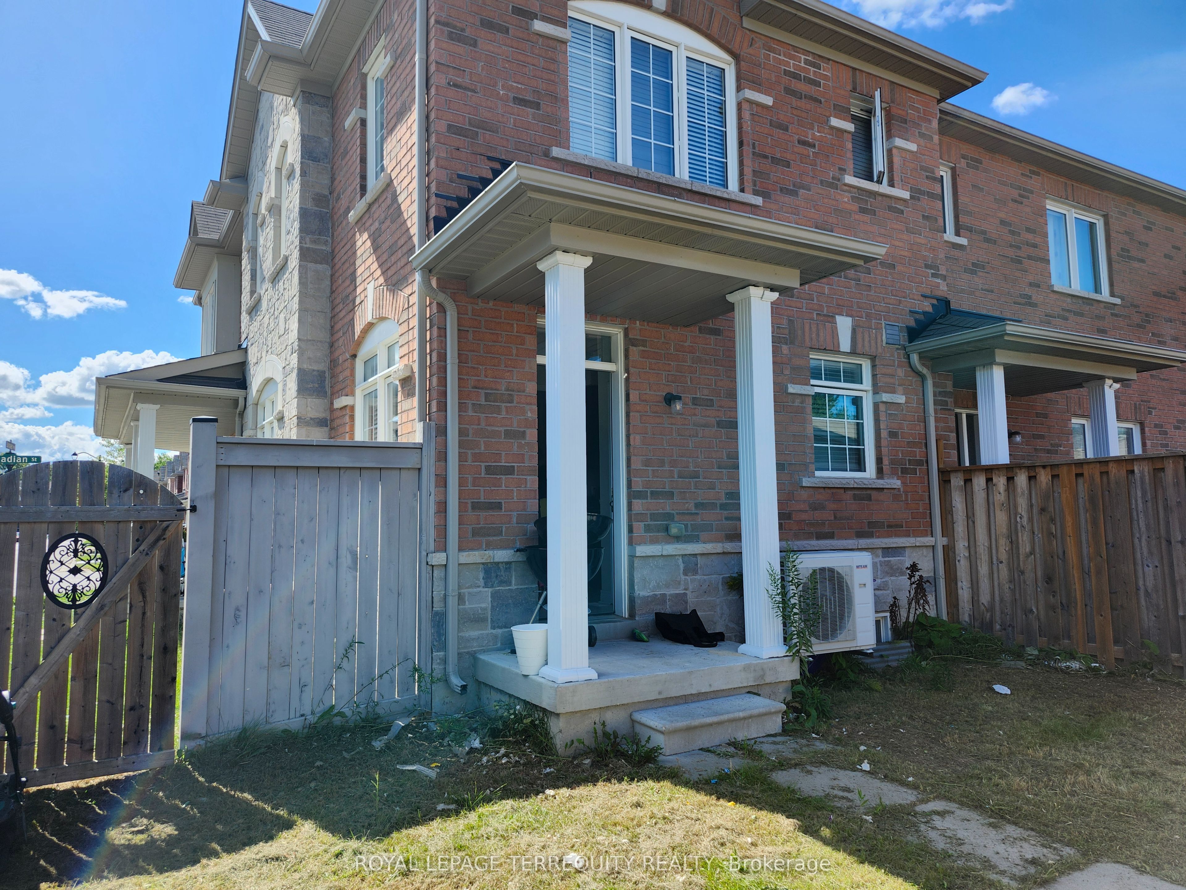 2651 Canadian Street, Pickering 5