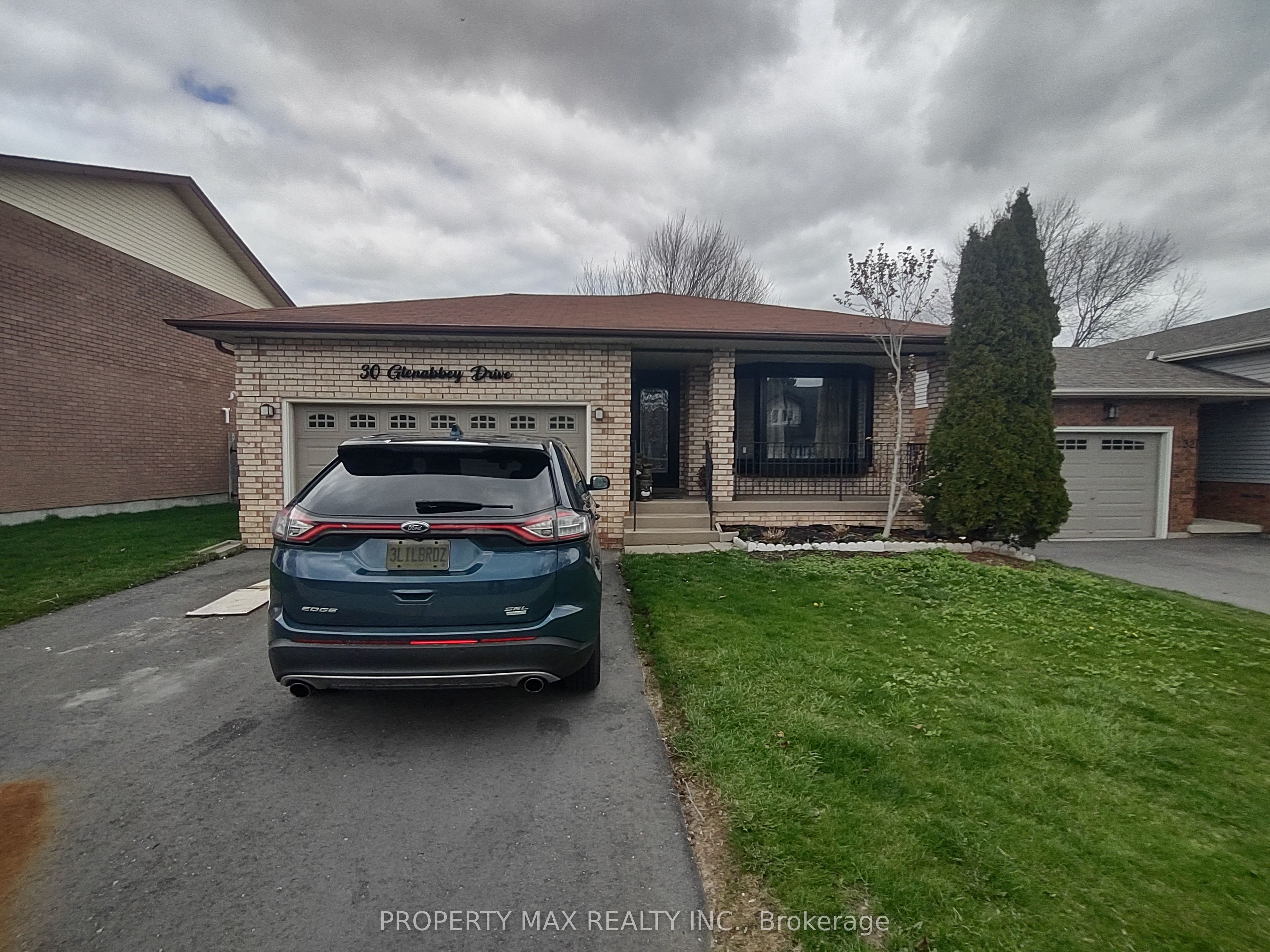 Unit Bsmt - 30 Glenabbey Drive, Clarington 1