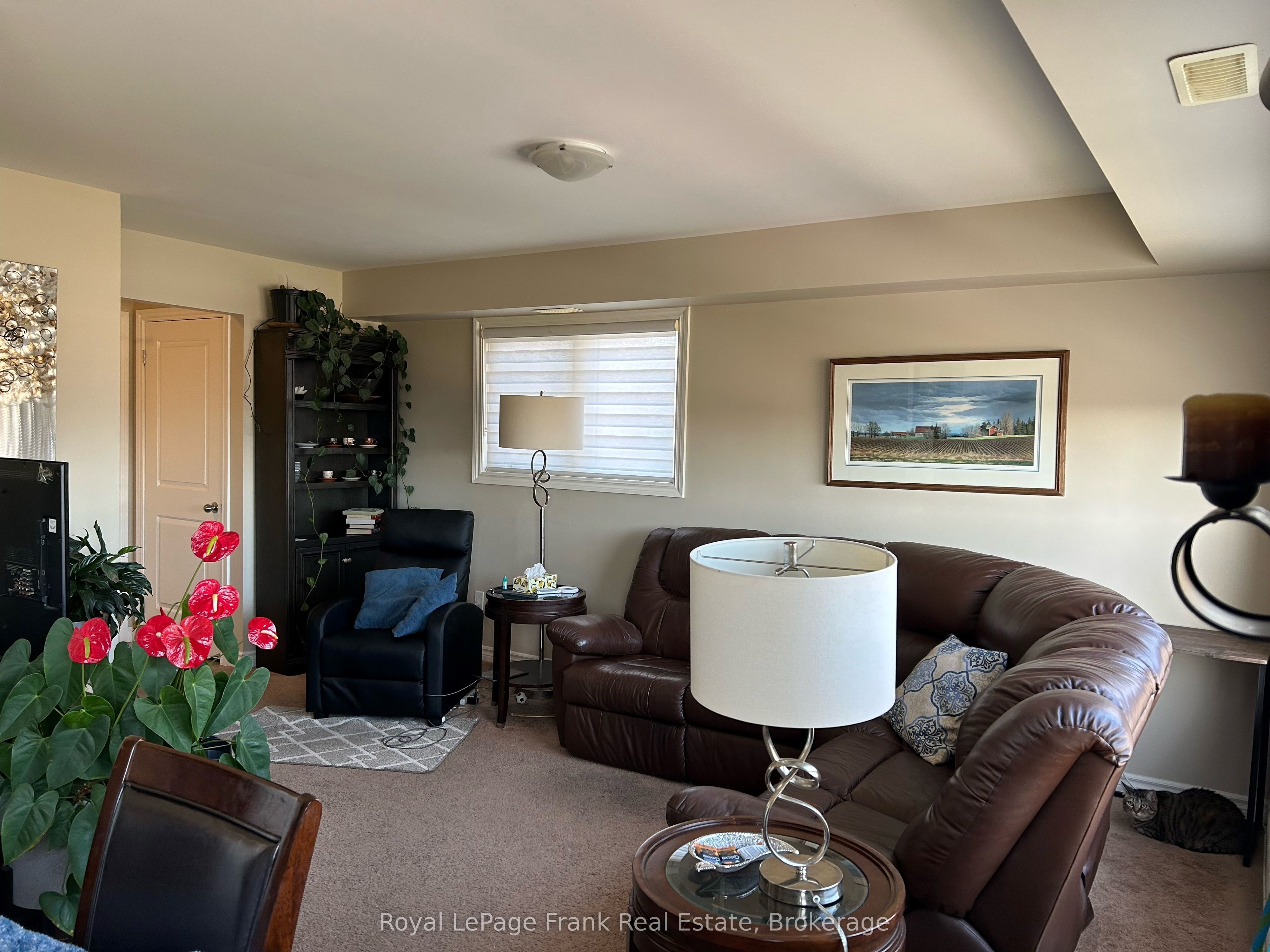 Unit 3 - 1418 Simcoe Street S, Oshawa 5