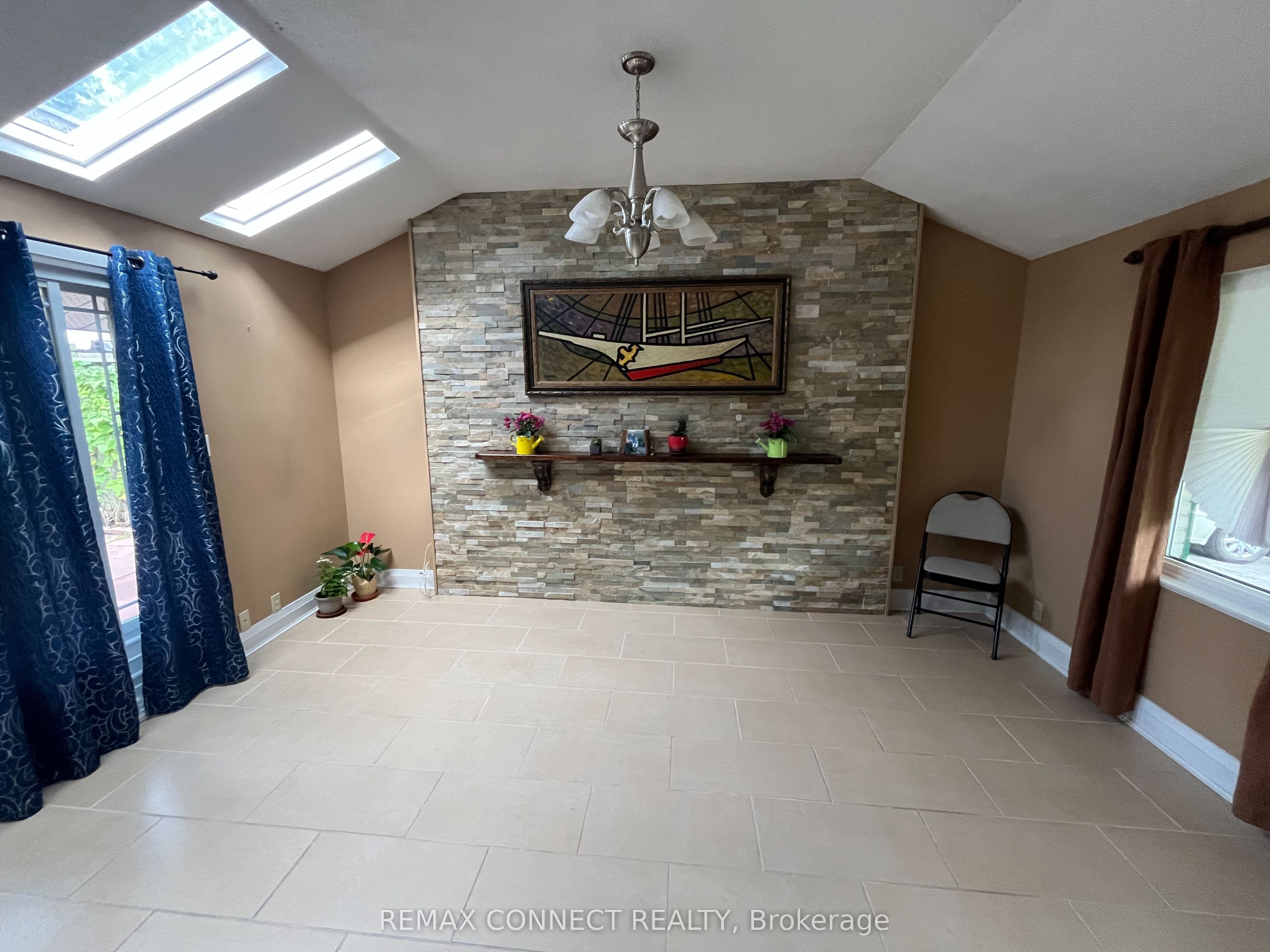 2 Hapley Drive, Scarborough 3