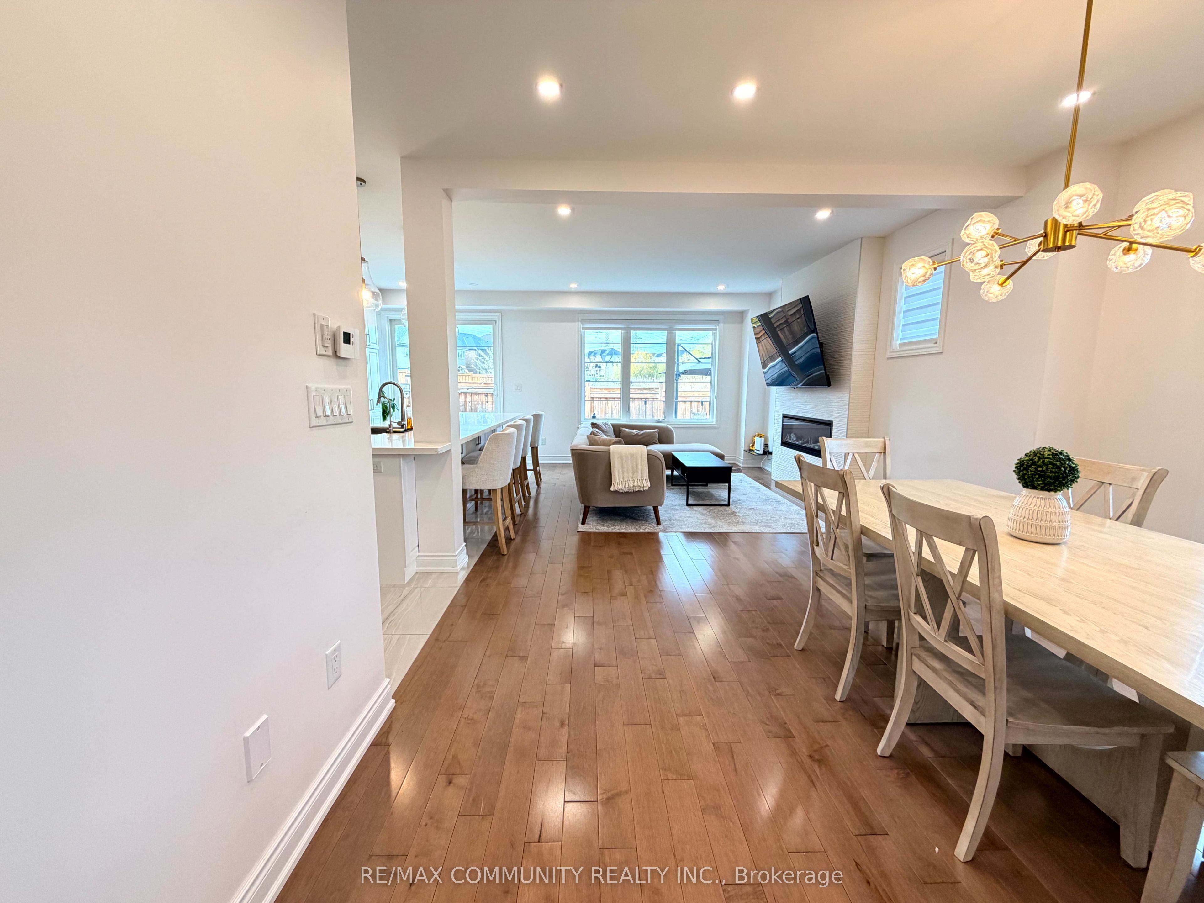 2557 Bandsman Crescent, Oshawa 5