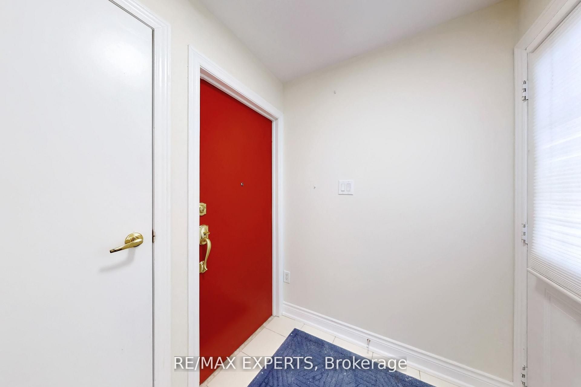 Unit Bsmt - 14 Snowy Owl Way, Scarborough 3