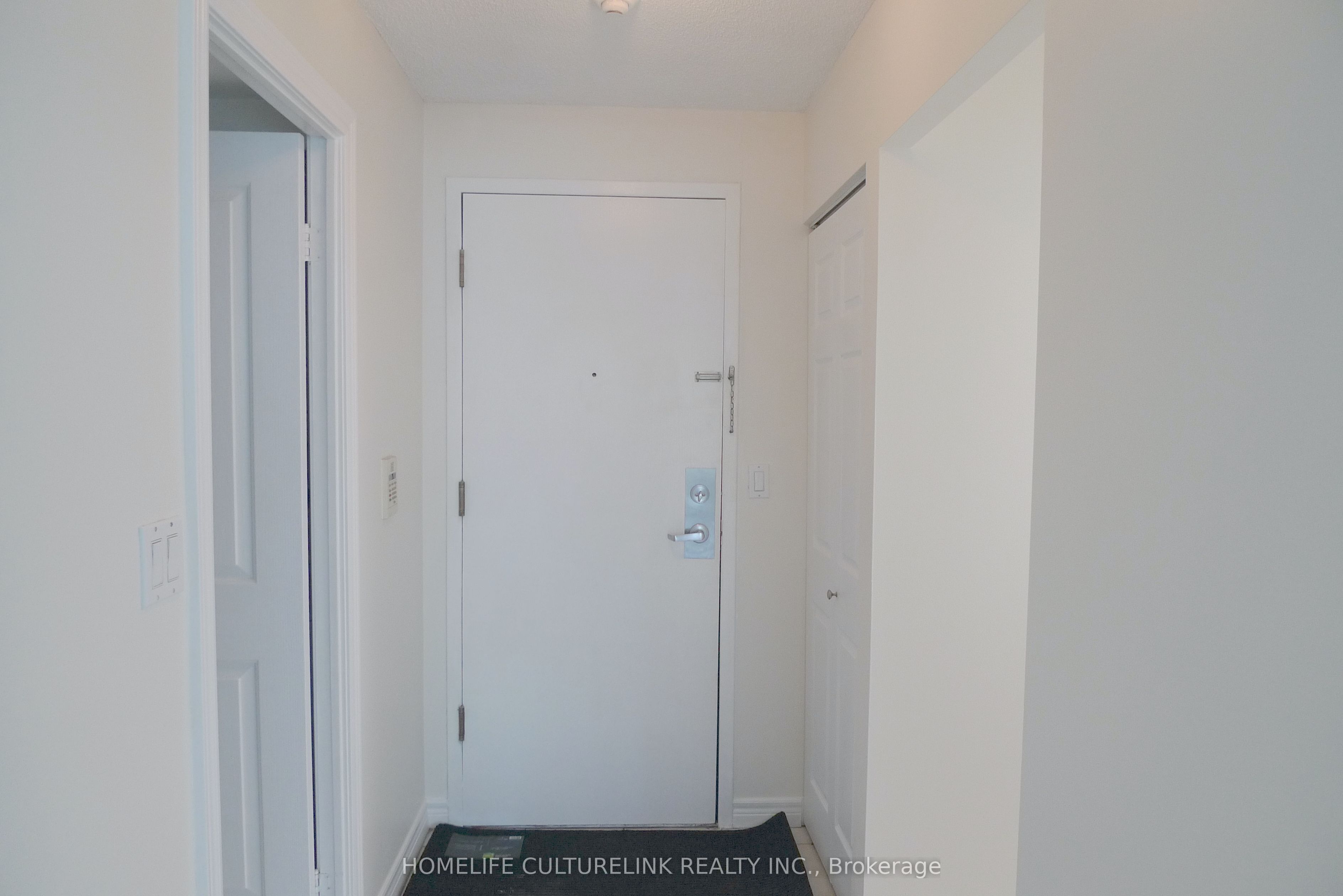 Unit 1929 - 68 Corporate Drive, Scarborough 2