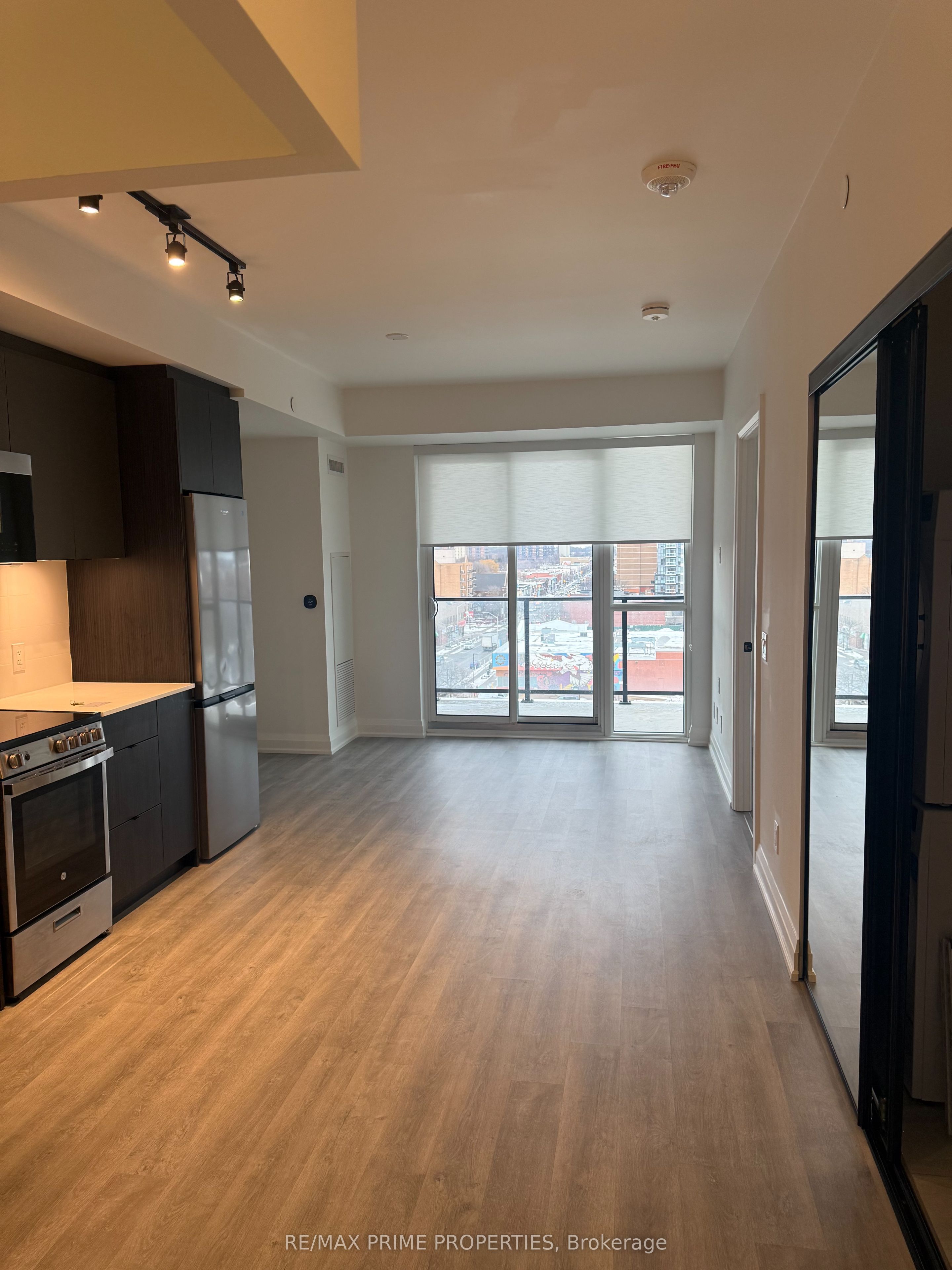 Unit 807 - 2369 Danforth Avenue, Toronto 4