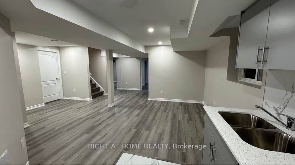 Unit Lower - 1843 Grandview Street N, Oshawa 5