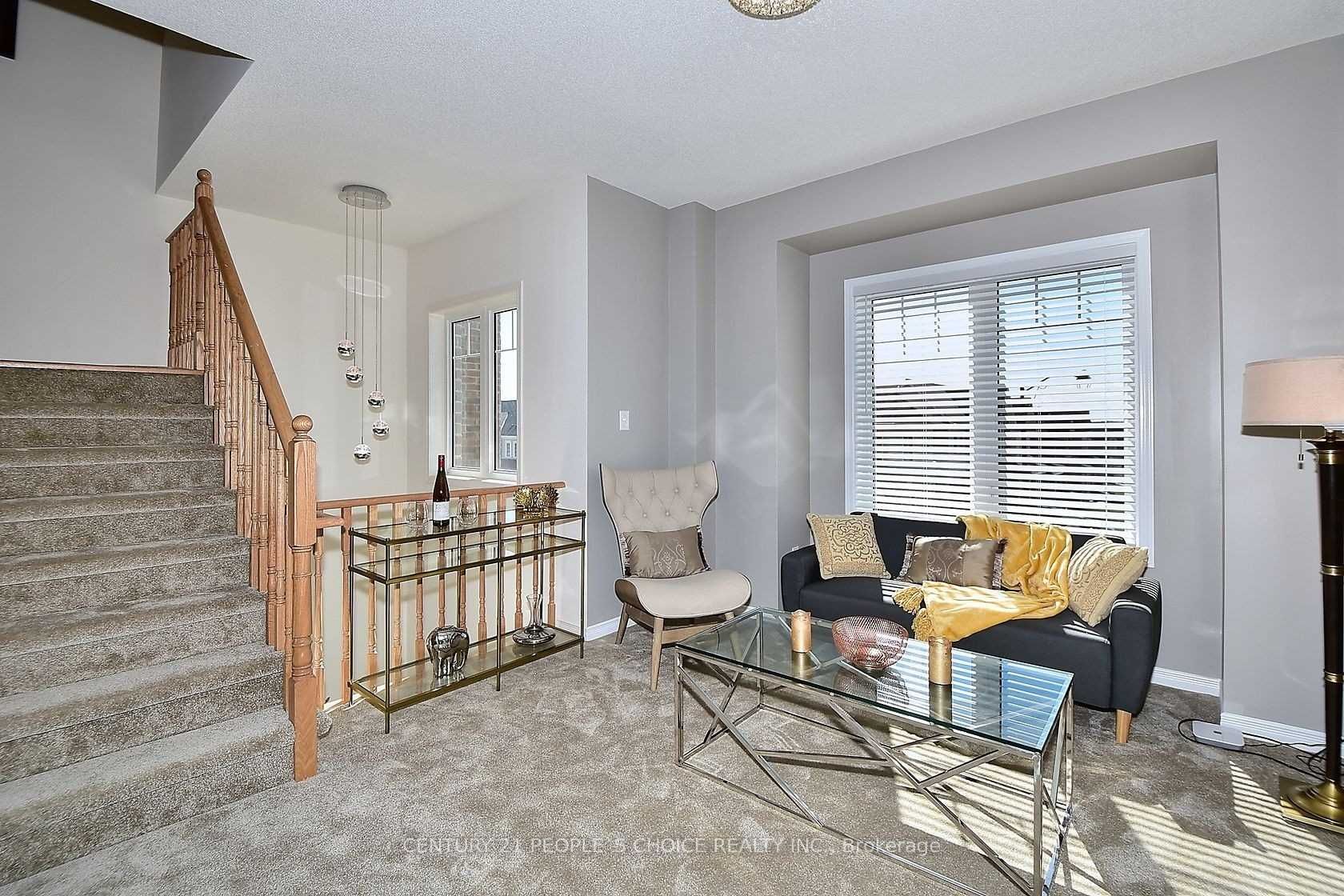 13 Devineridge Avenue, Ajax 5