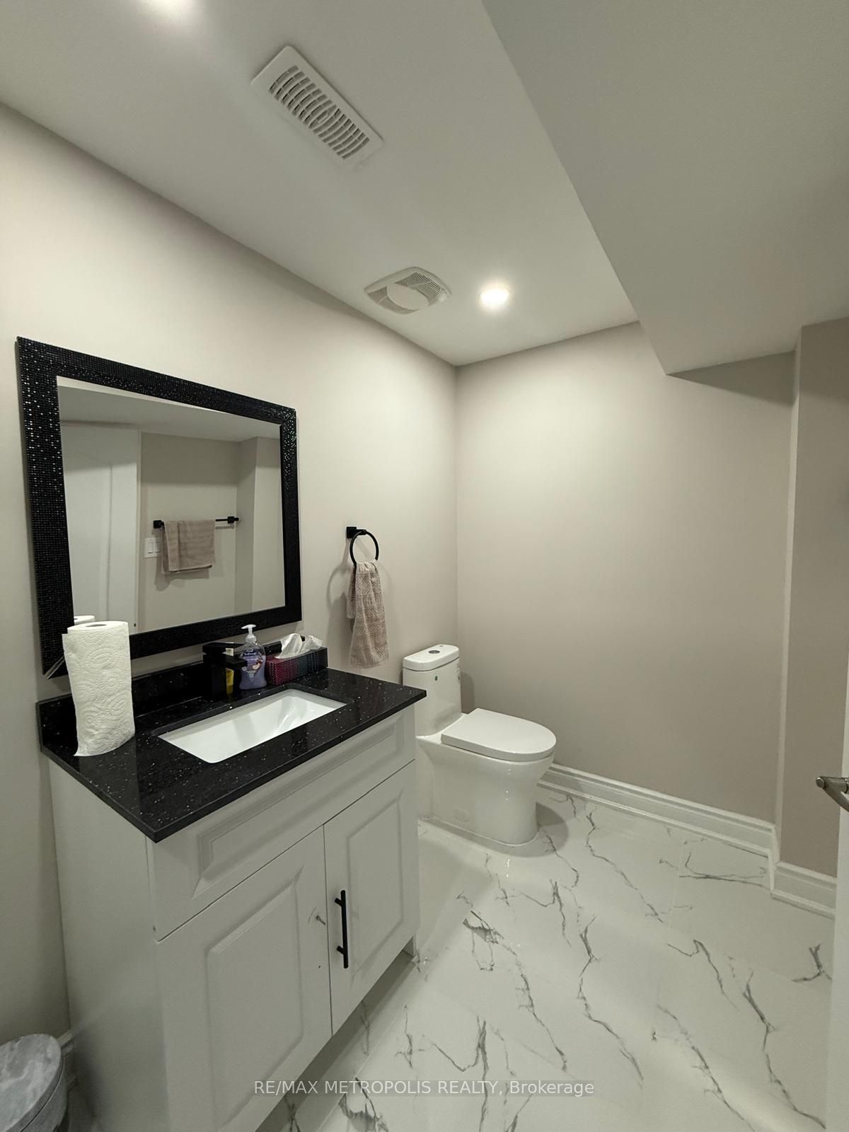 Unit BSMT - 204 Montgomery Avenue, Whitby 2