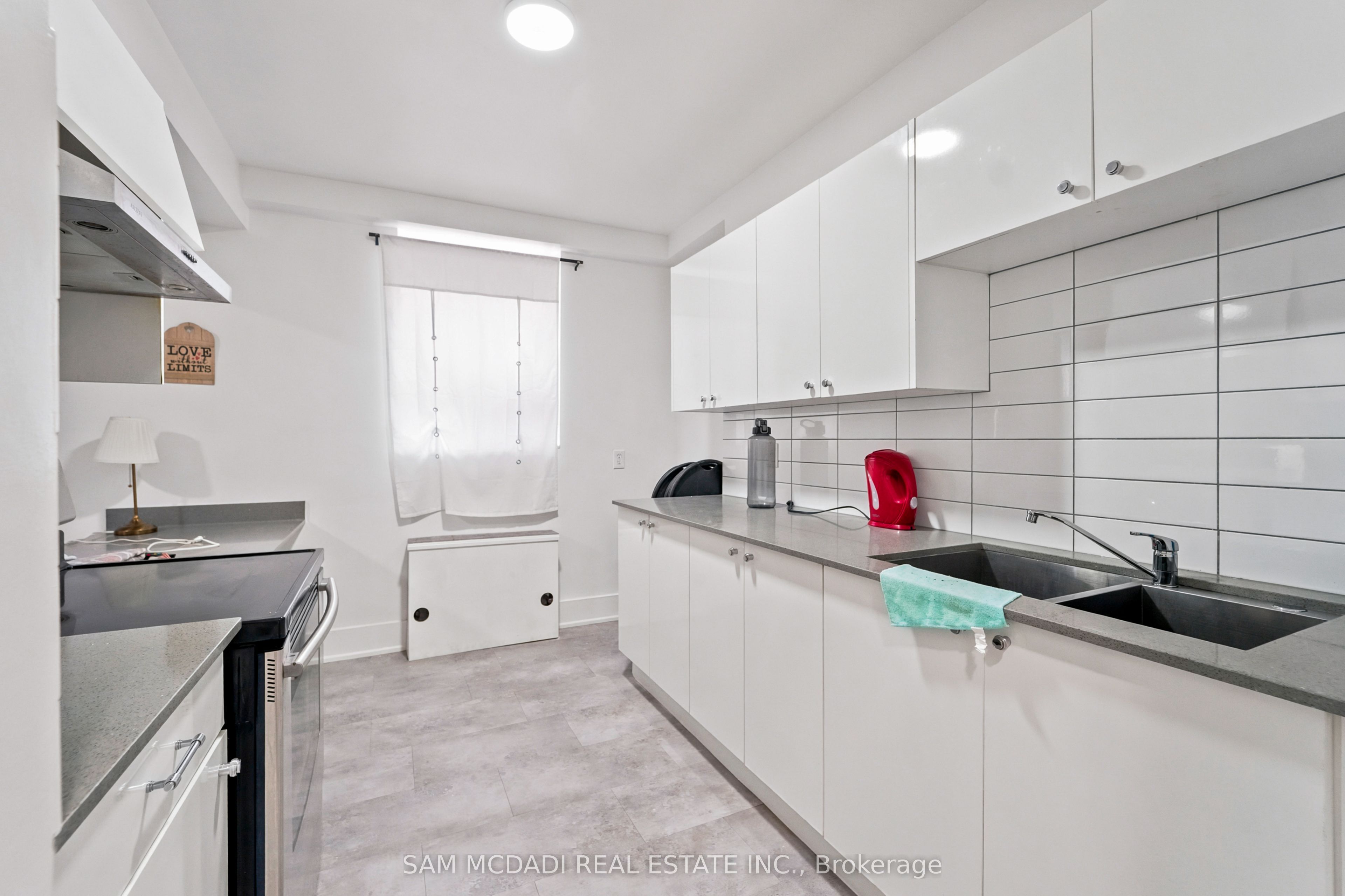 Unit 104 - 1016 O'connor Drive, Toronto 5