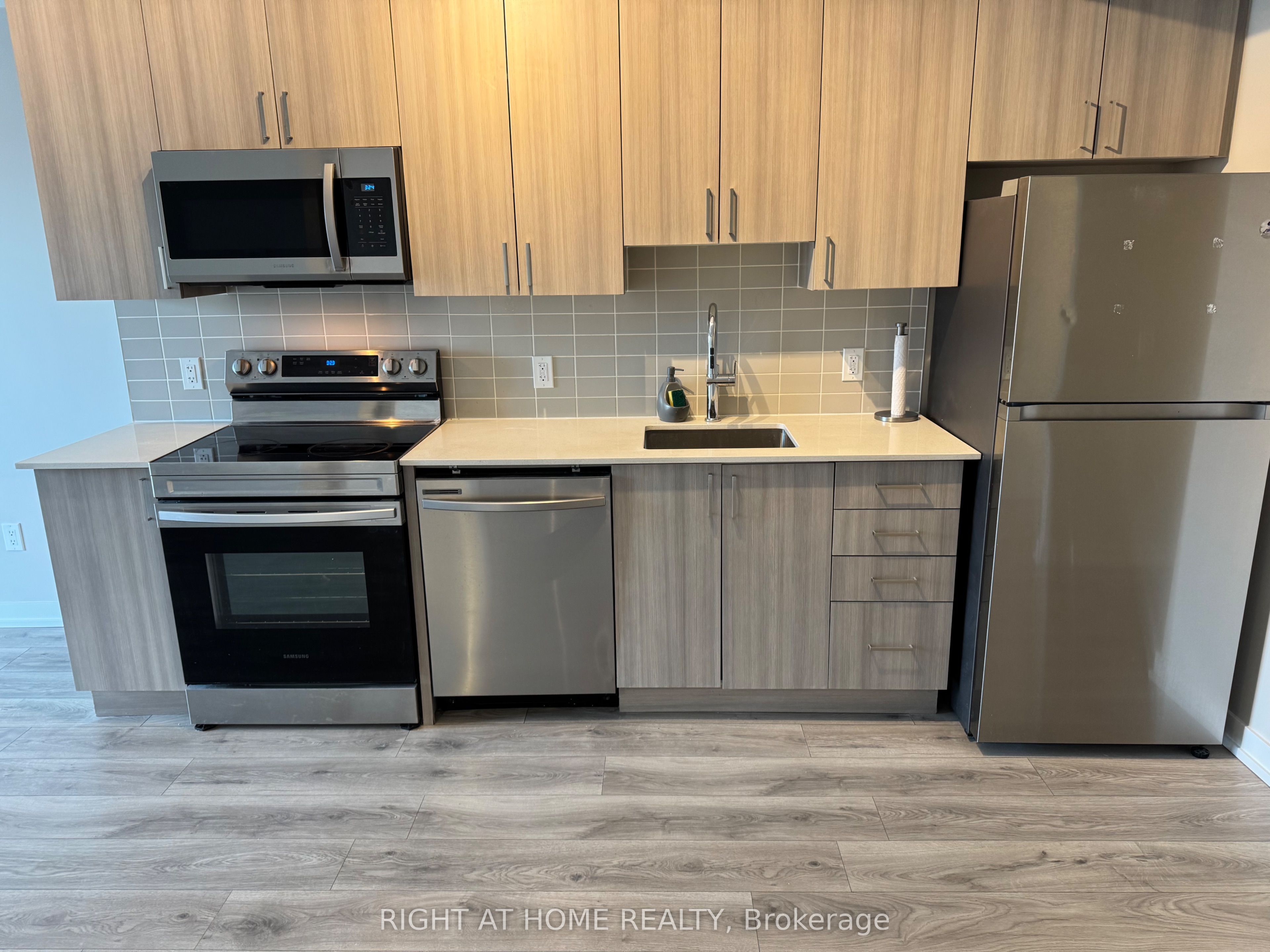 Unit 602 - 1455 Celebration Drive, Pickering 2