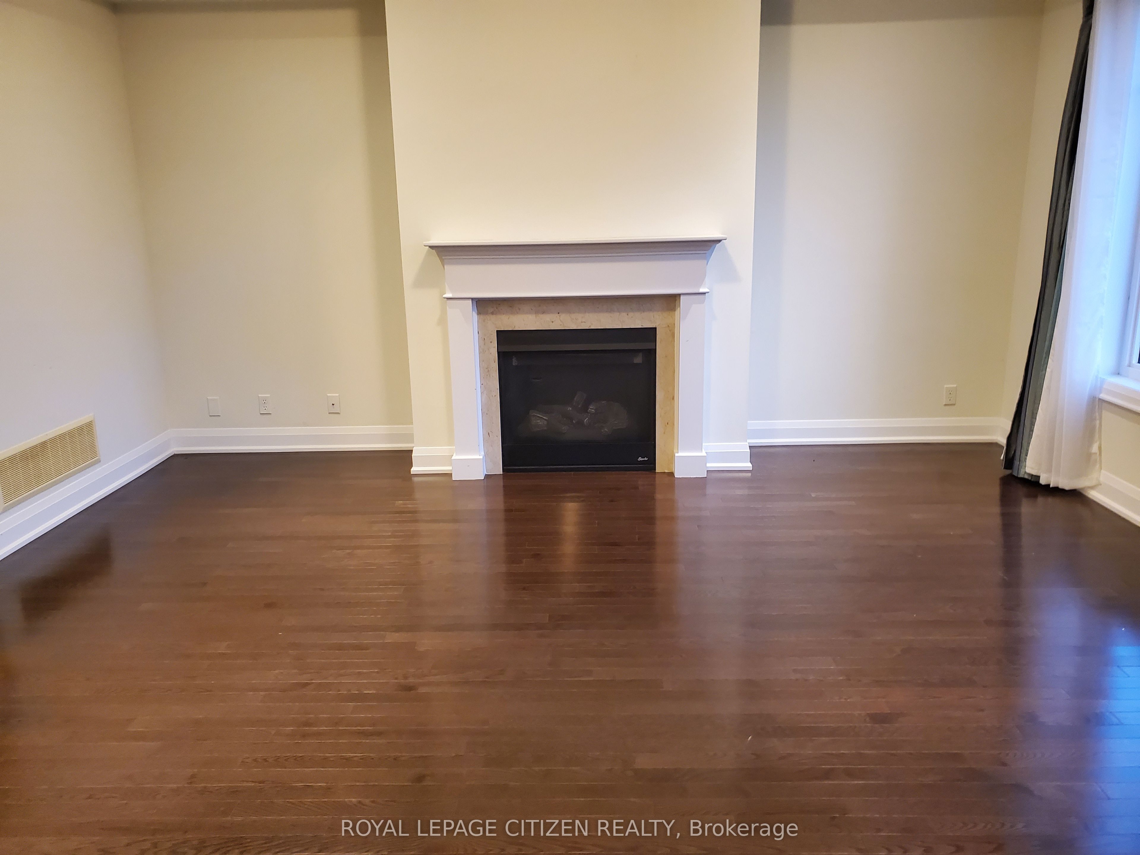 211 Symington Avenue, Oshawa 4
