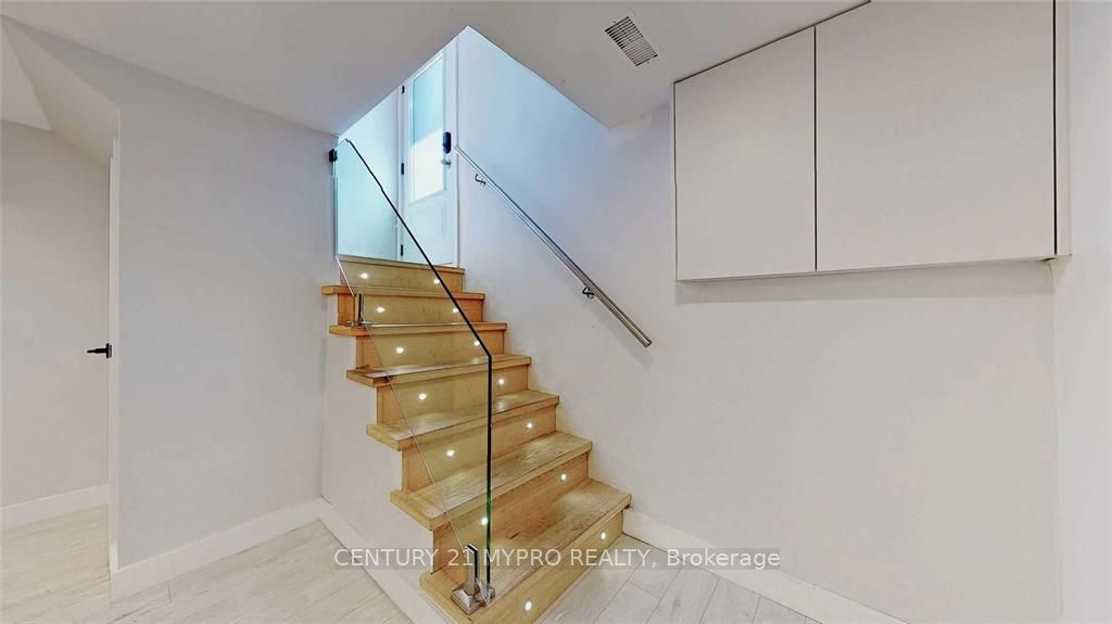 Unit Bsmt - 23 Mozart Avenue, Scarborough 2