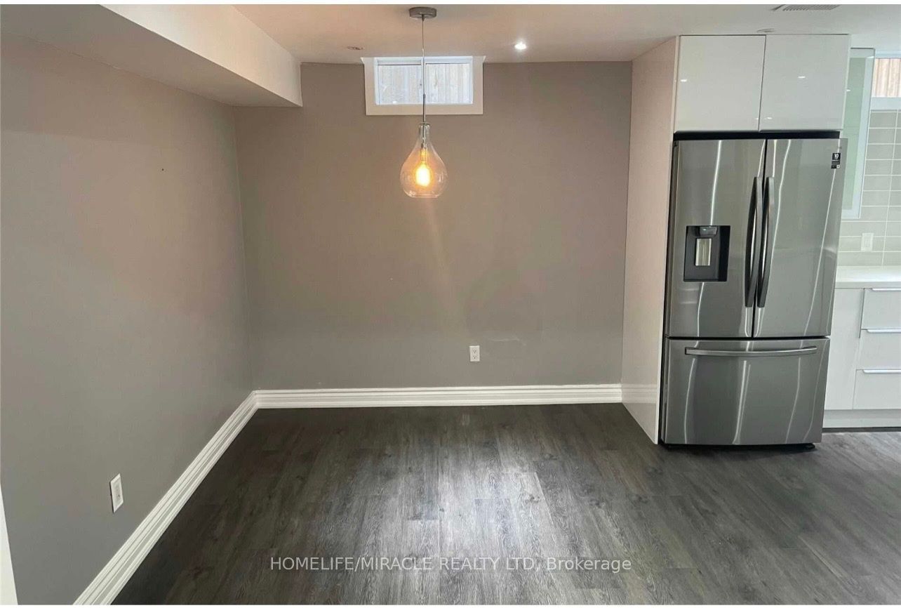 Unit Bsmt - 38 Purdy Place, Clarington 3