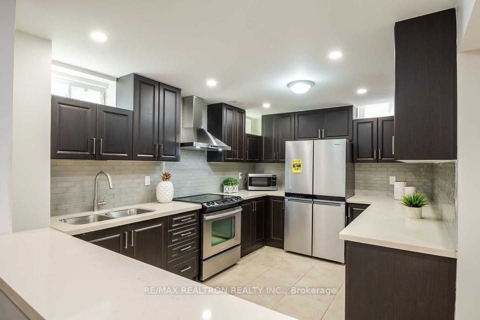 Unit Bsmnt - 167 Rivers Edge Place, Whitby 3