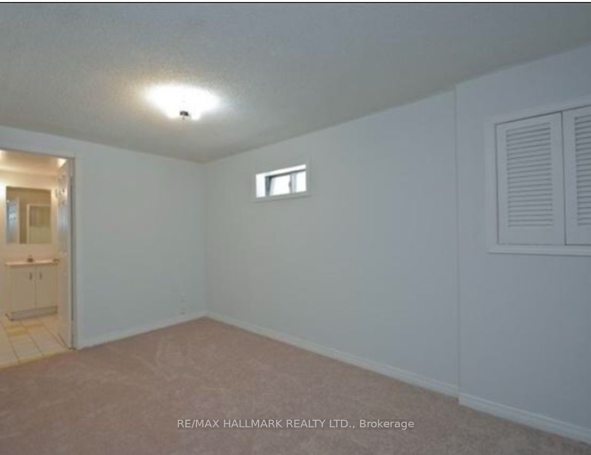 Unit Lower - 898 Rambleberry Avenue, Pickering 3