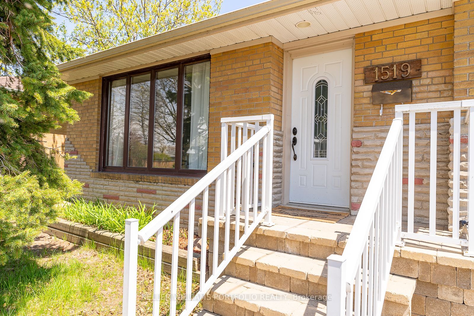 Unit Main Flr - 1519 Lakeside Street, Oshawa 3