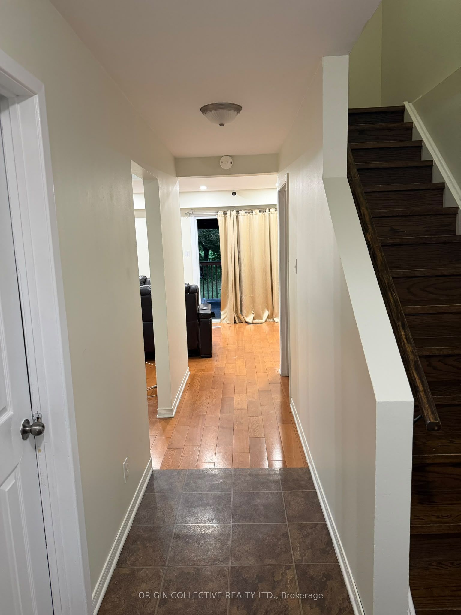 Unit Main & Second Floor - 10 Moonbeam Grove S, Scarborough 5