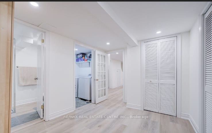 Unit Basement - 71 Vauxhall Drive, Scarborough 4