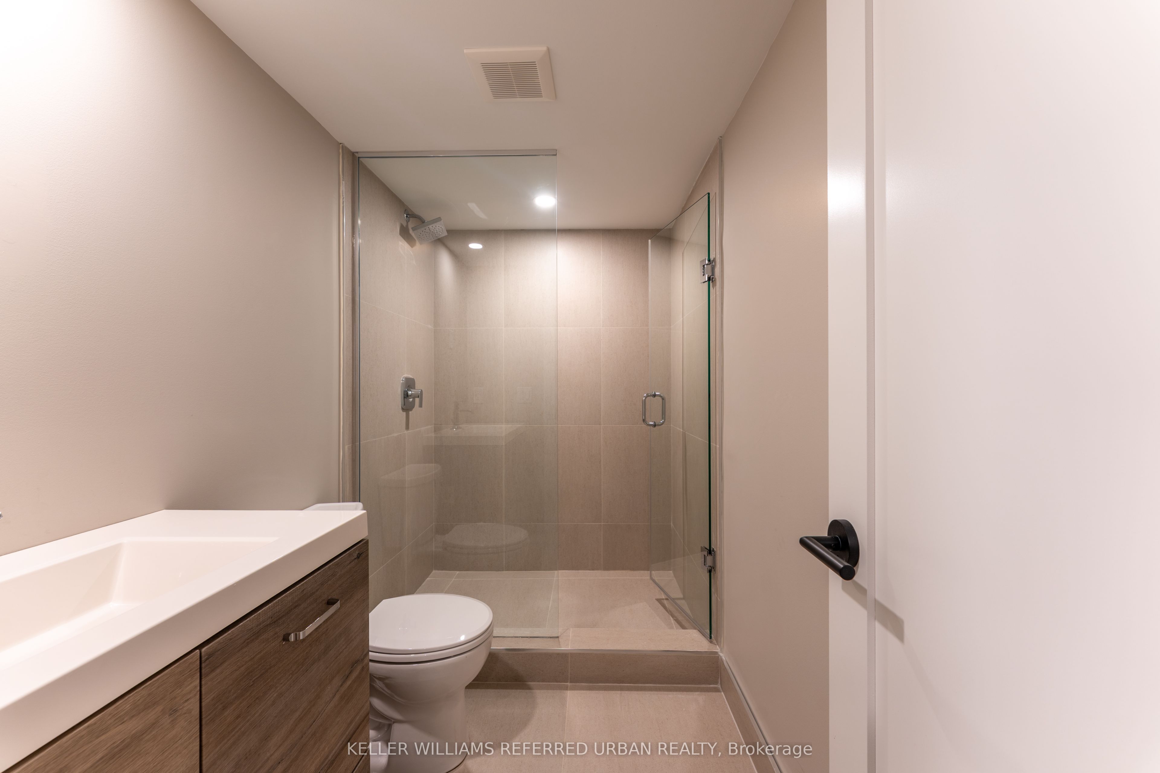Unit 2 - 352 Jones Avenue, Toronto 3
