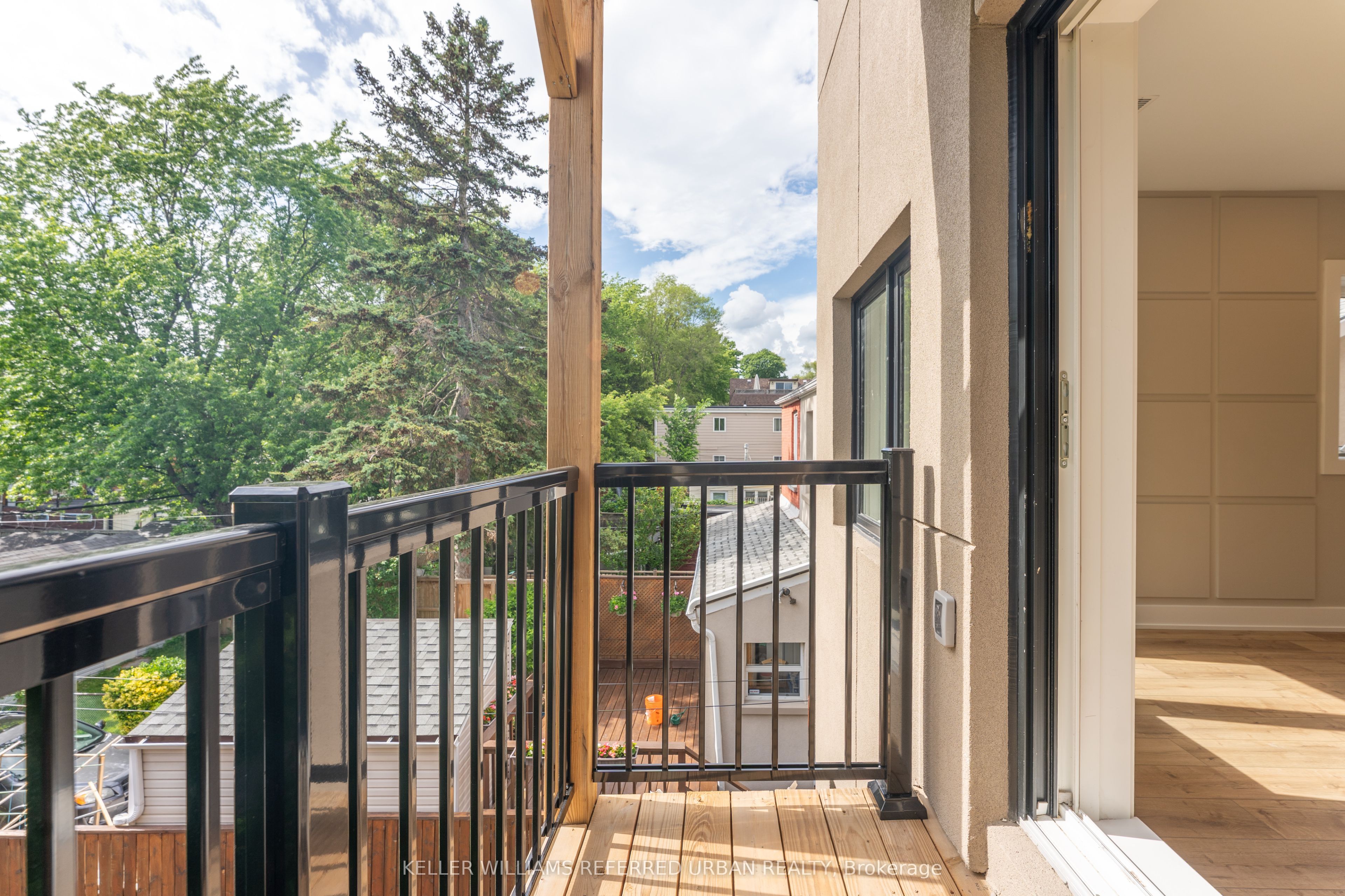 Unit 3 - 352 Jones Avenue, Toronto 2